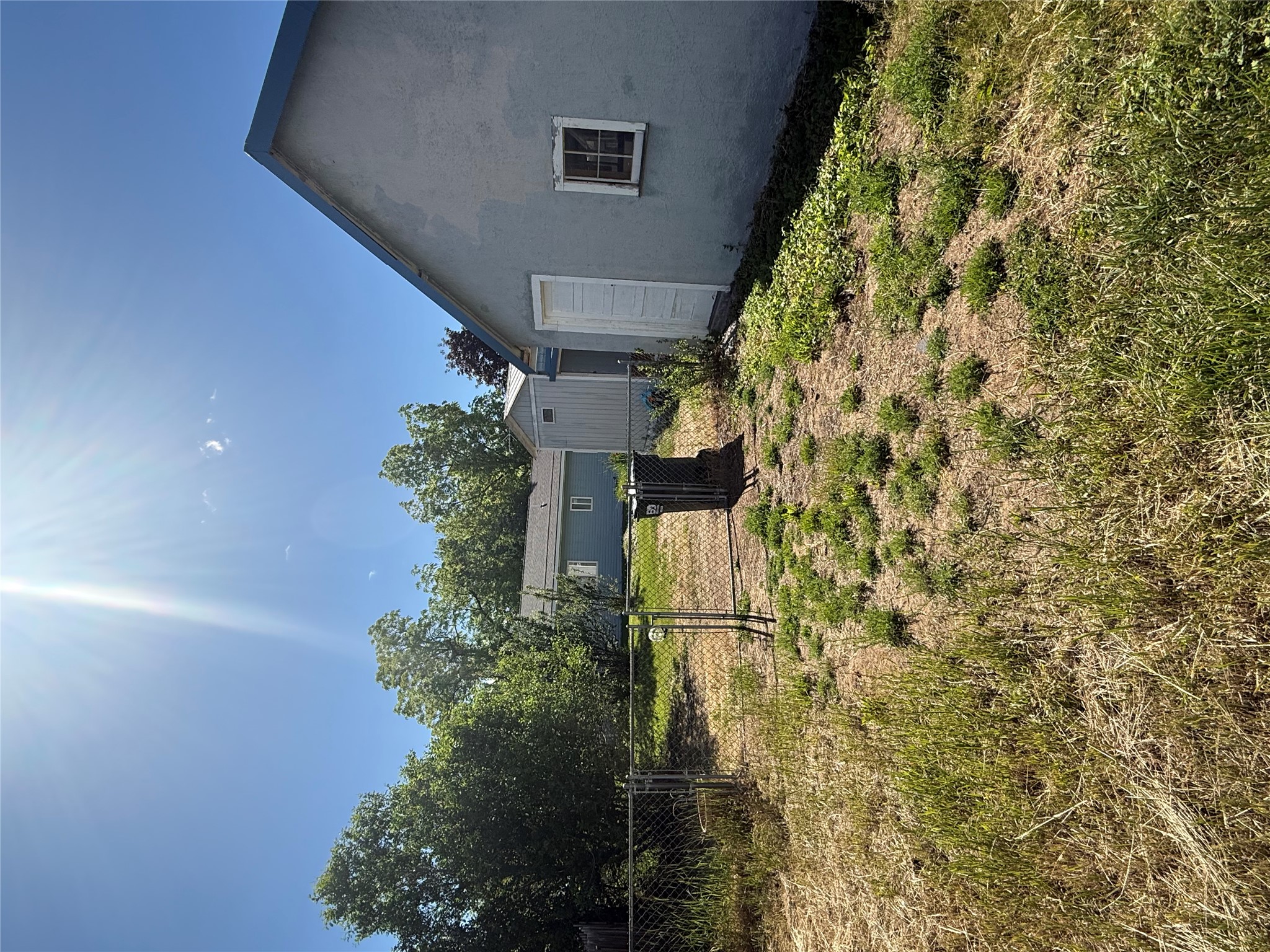 219 S 7th