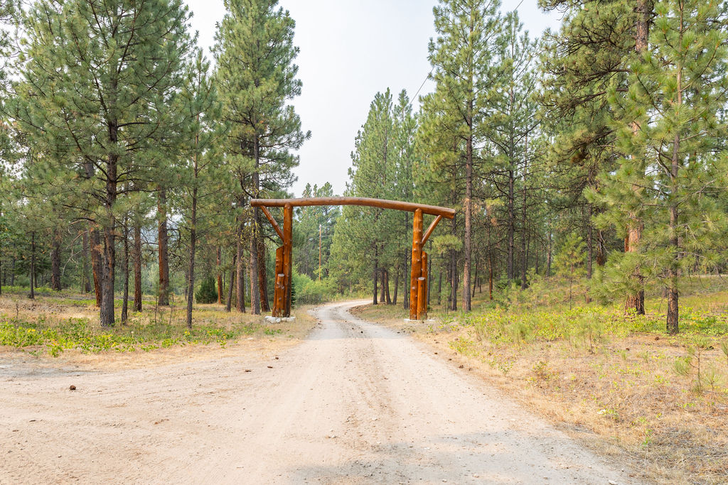 2044 Night Hawk Trail