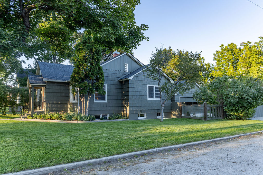 614 S 2nd Street