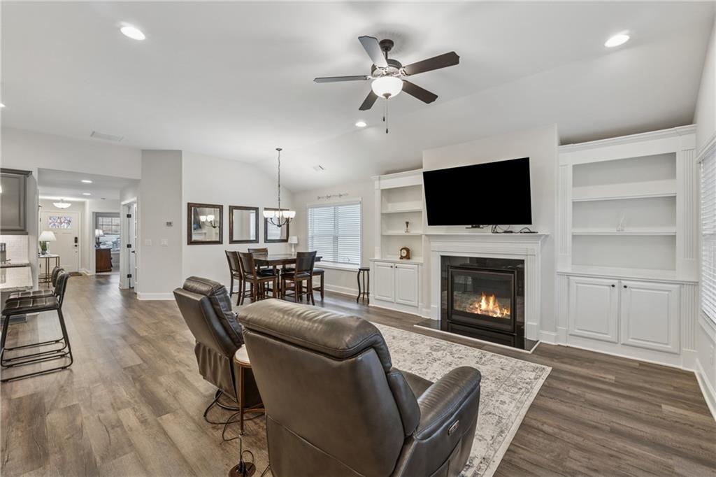 48 Lantern Trace
