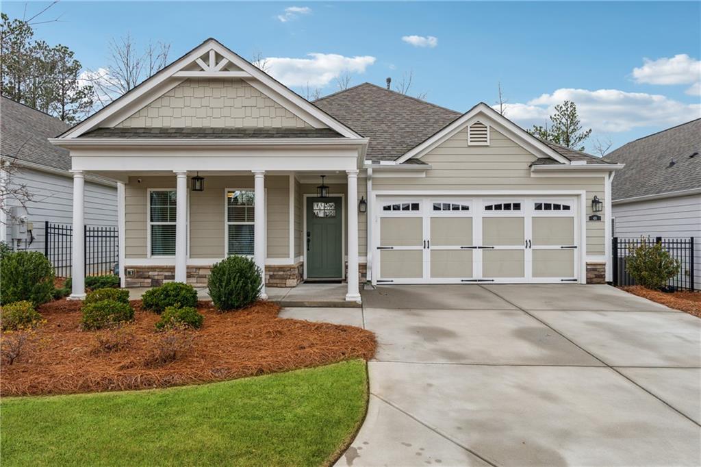 48 Lantern Trace