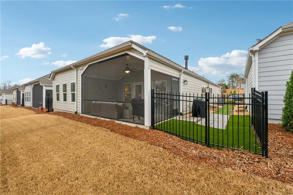 48 Lantern Trace