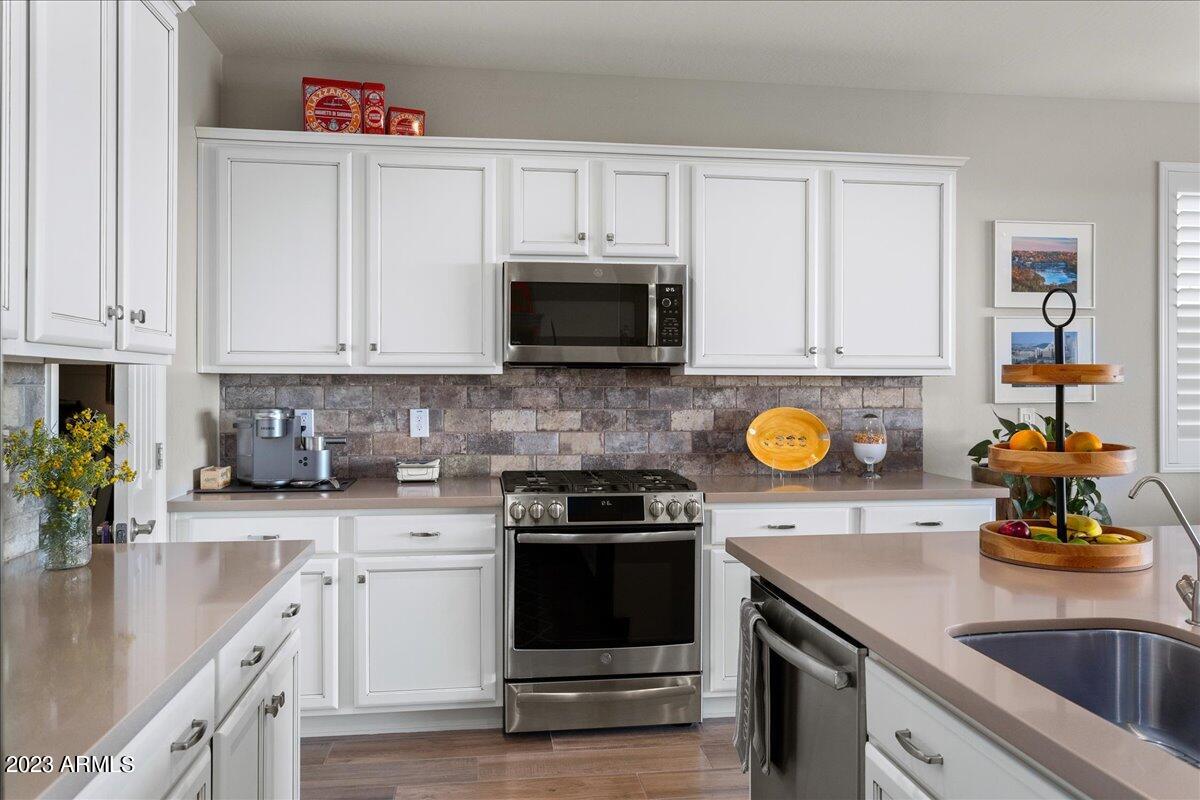 3925 BRIGHT SKY Court