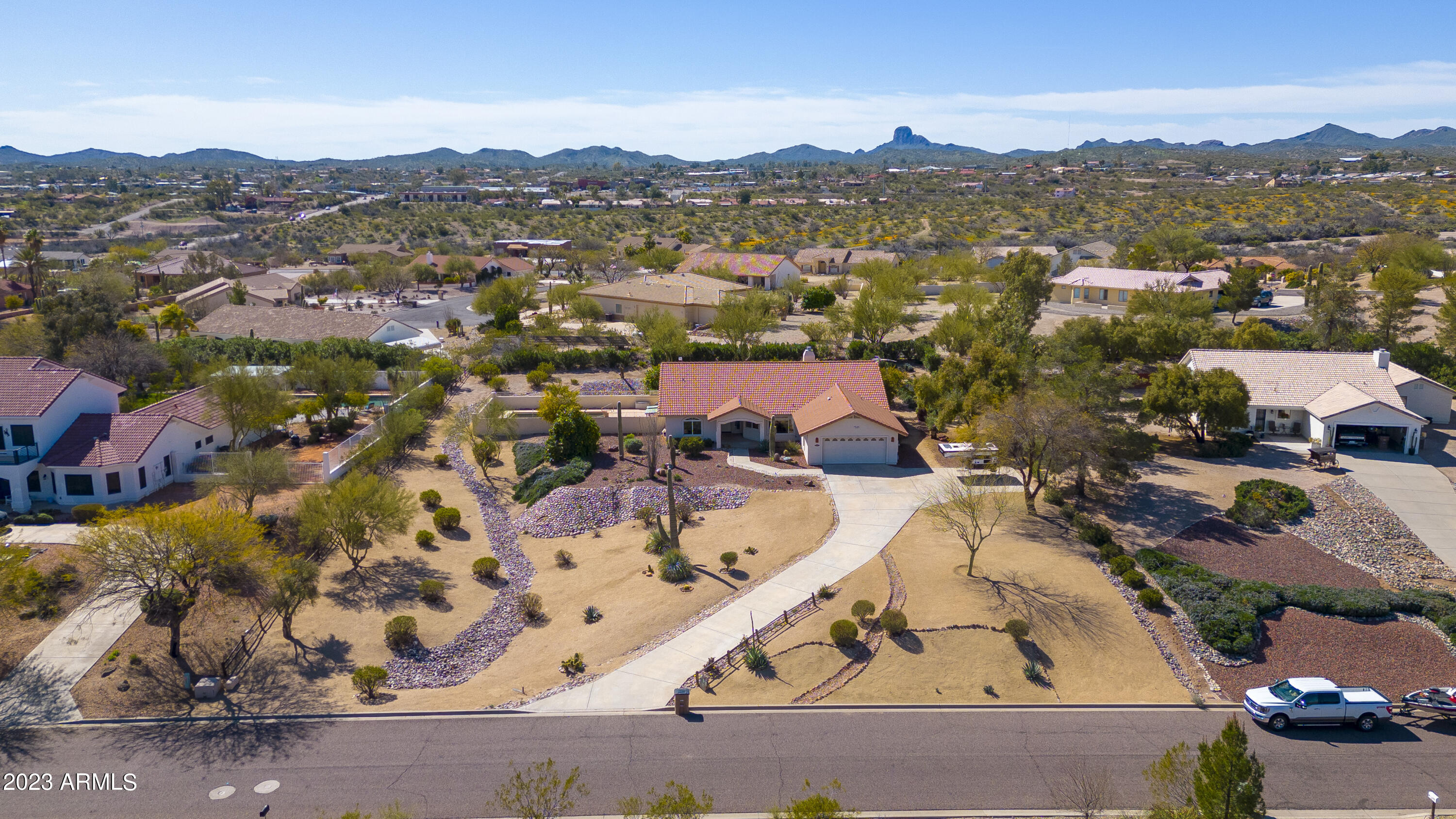 2105 W SILVERLODE Drive