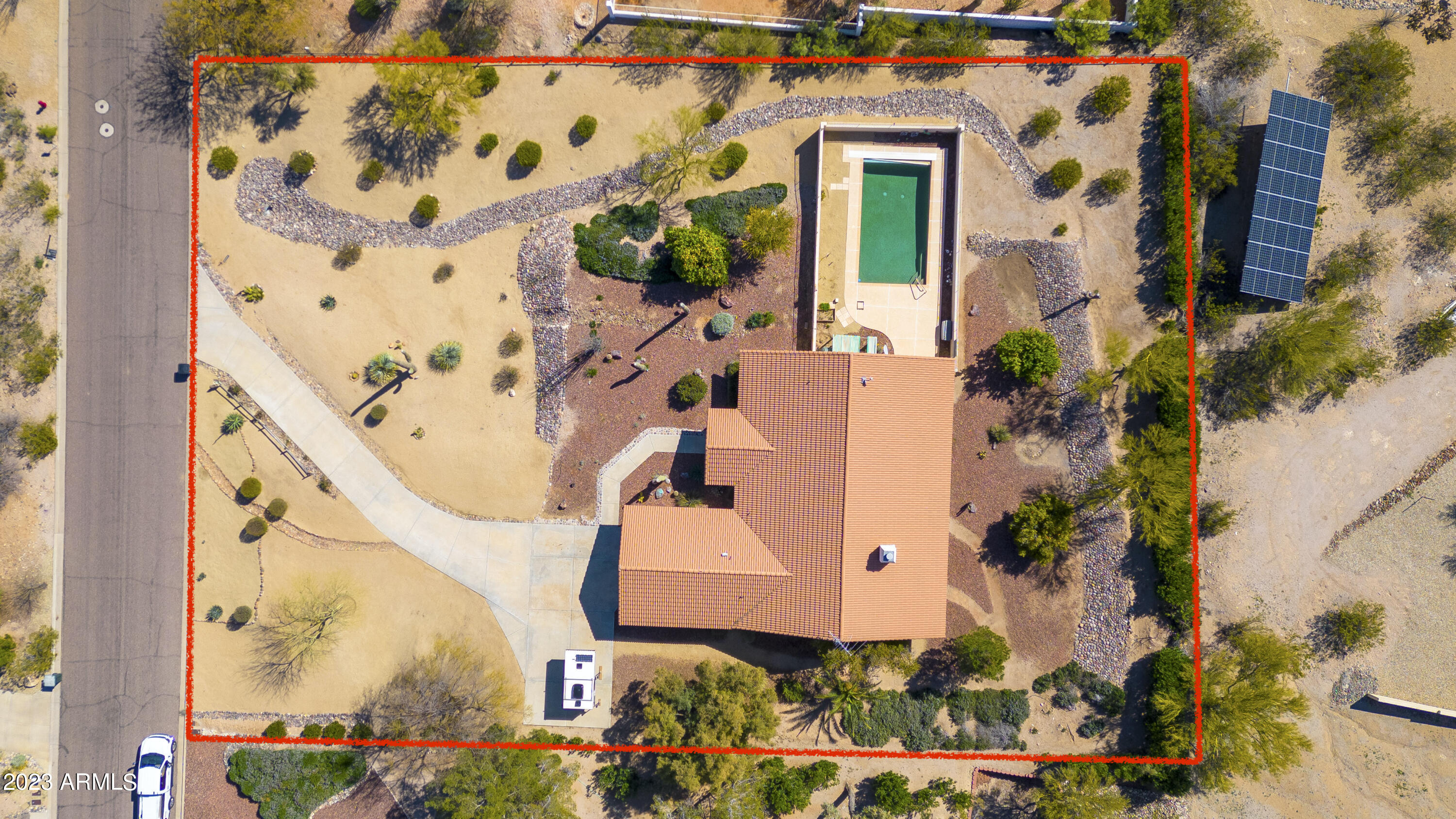 2105 W SILVERLODE Drive