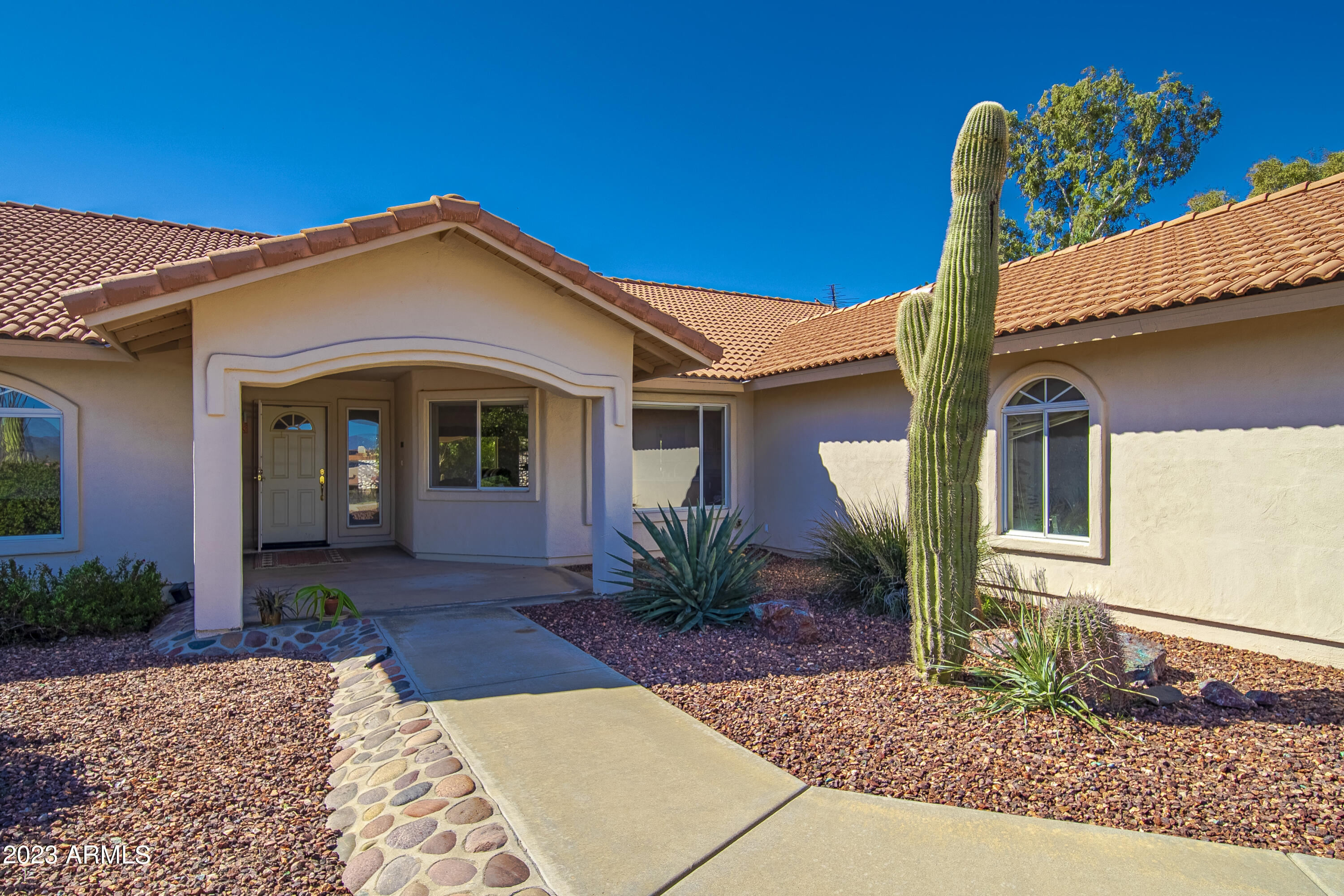 2105 W SILVERLODE Drive