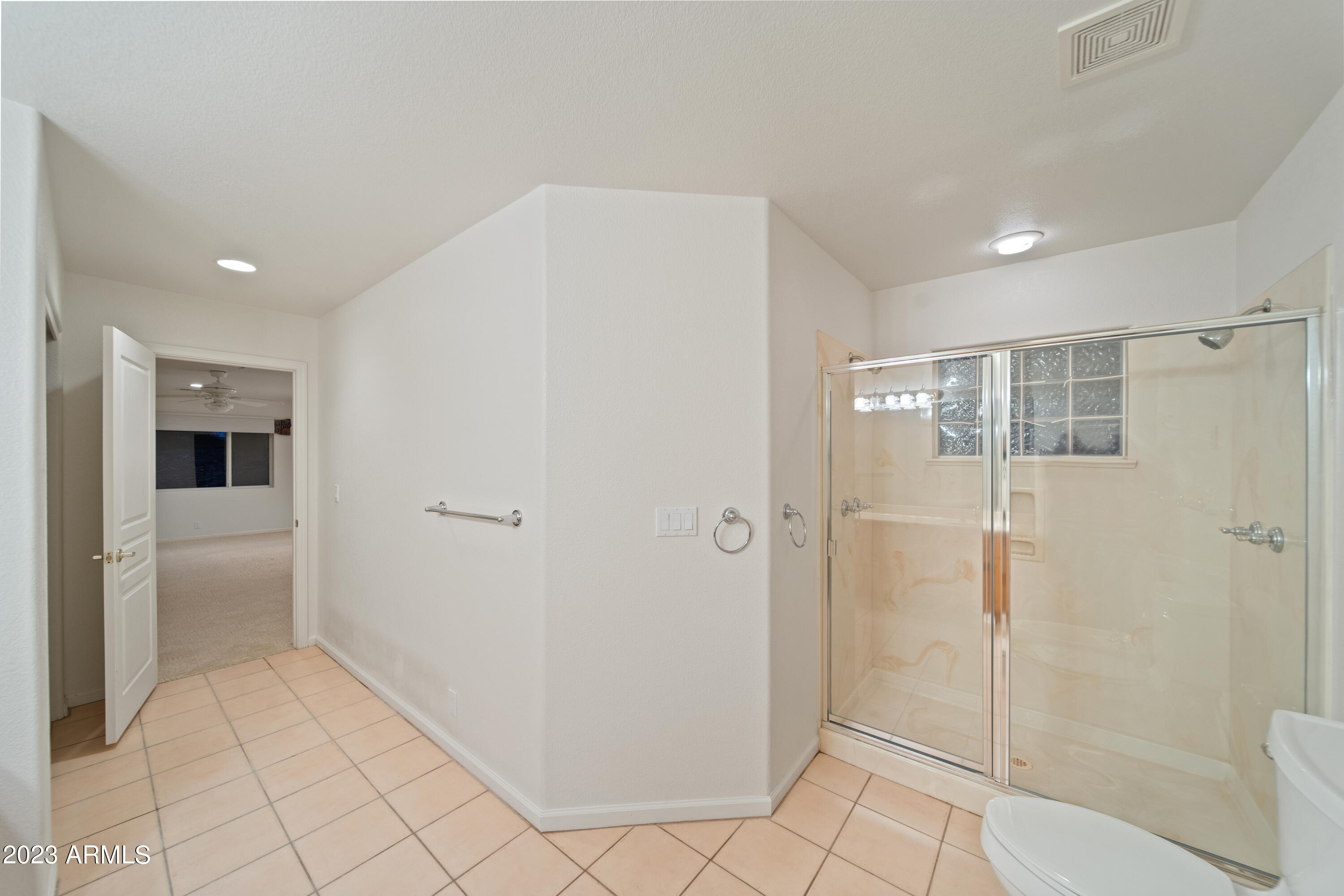 2105 W SILVERLODE Drive