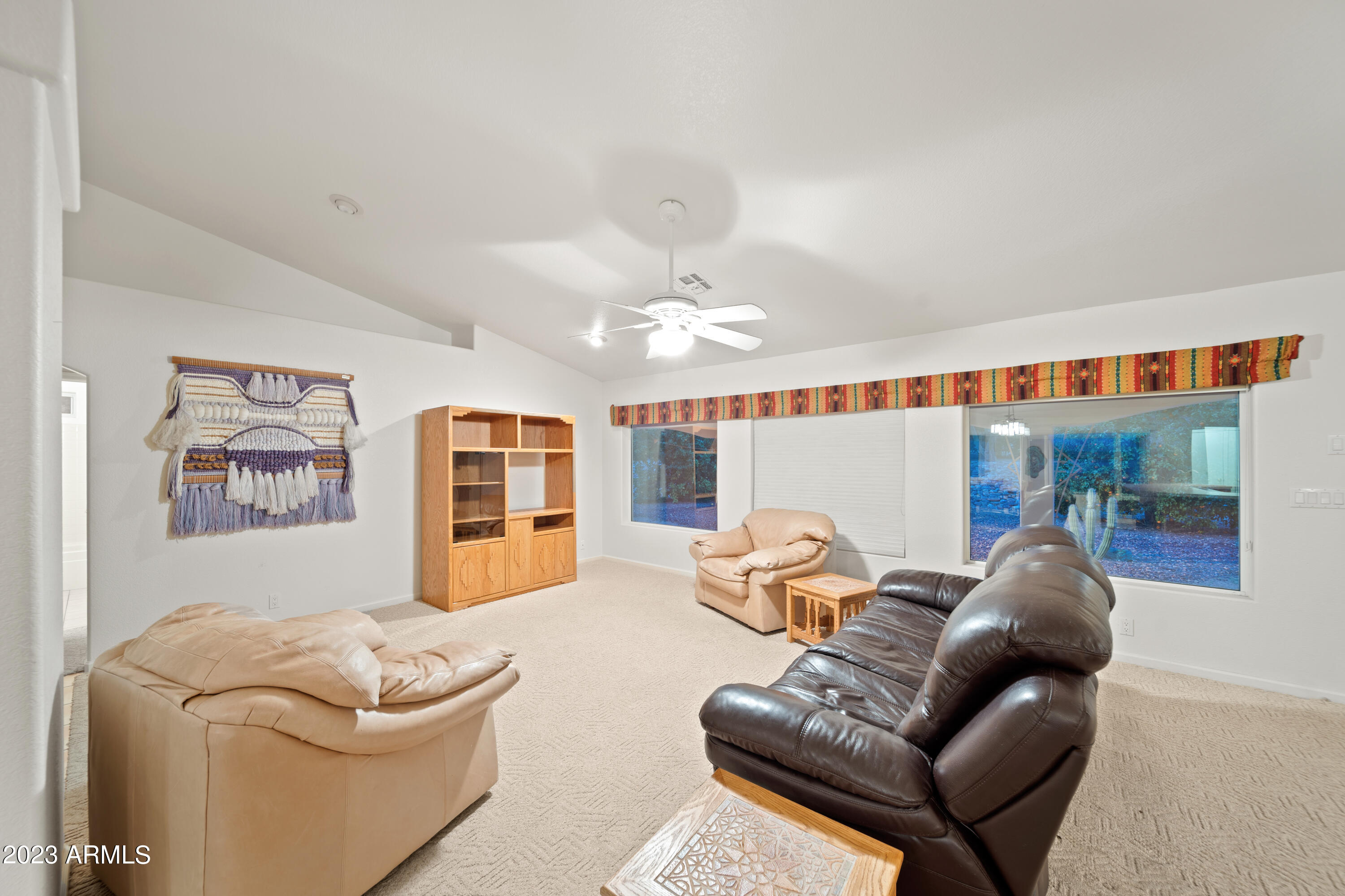 2105 W SILVERLODE Drive