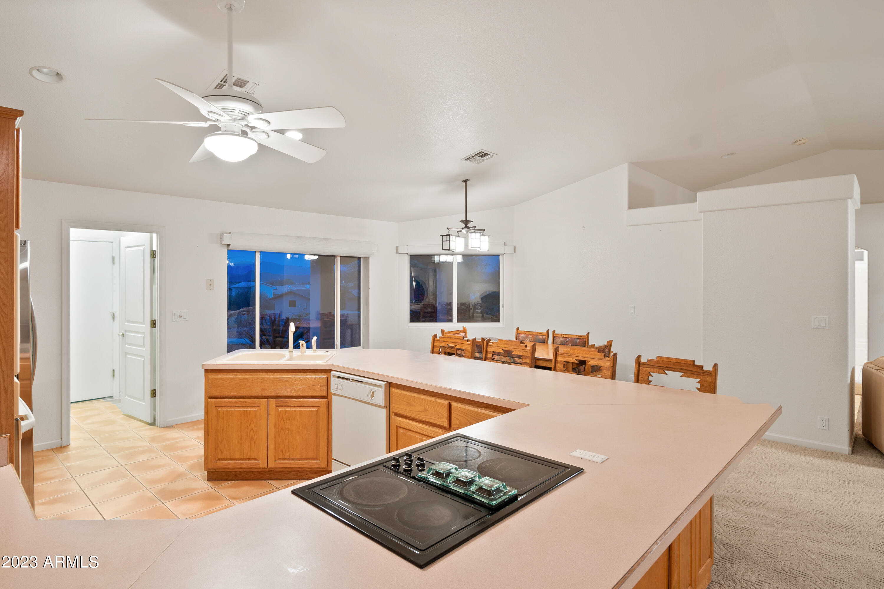 2105 W SILVERLODE Drive