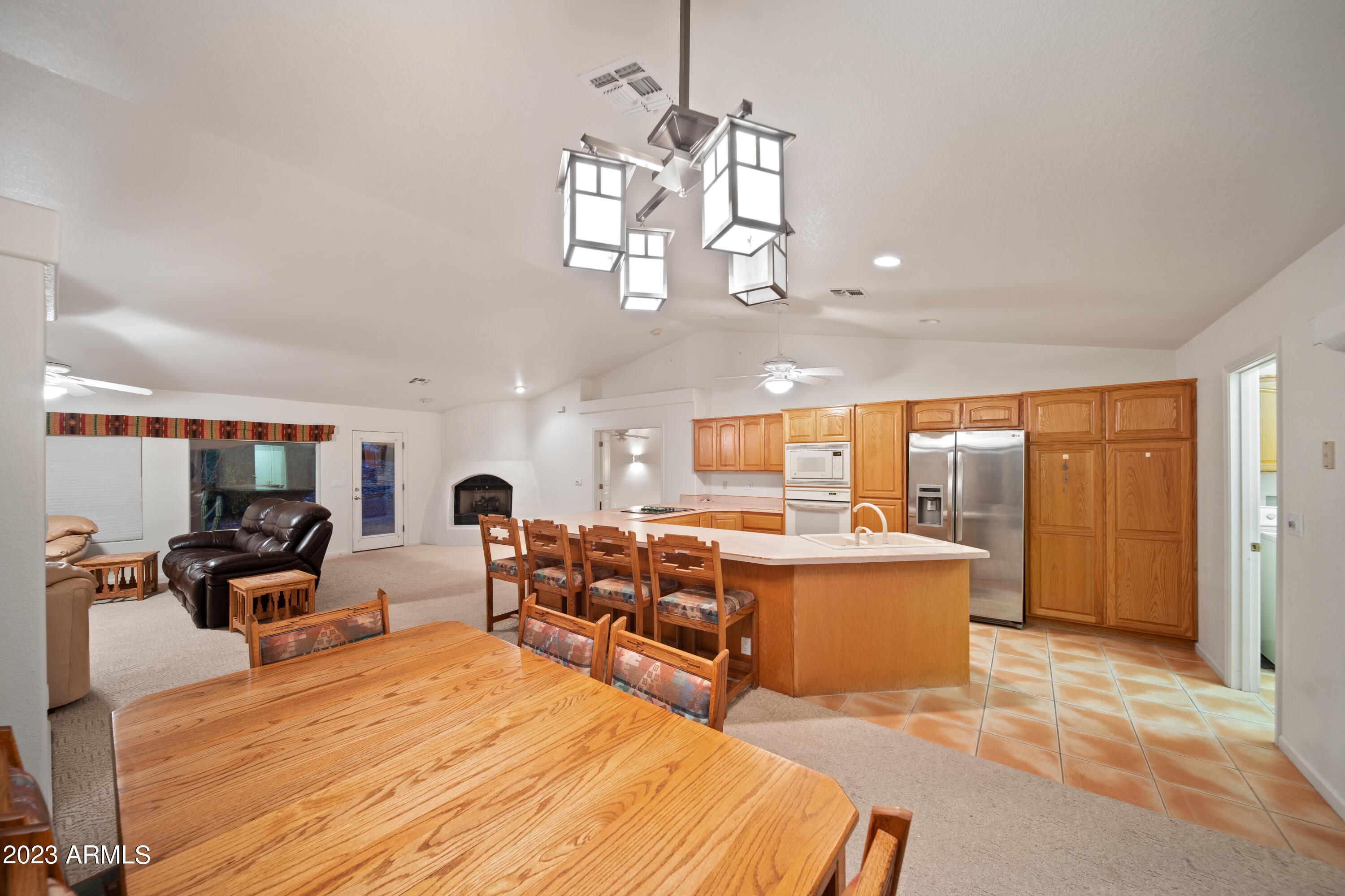 2105 W SILVERLODE Drive