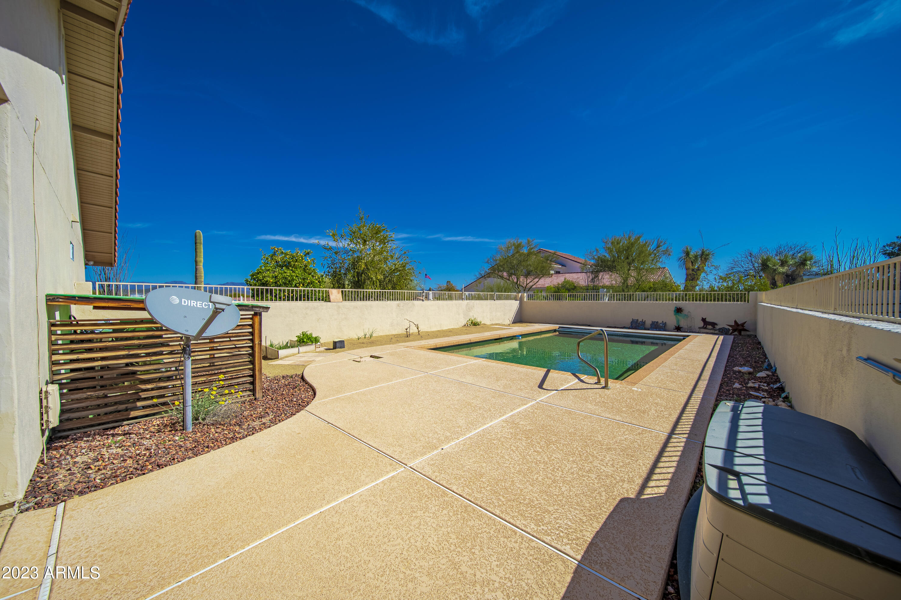 2105 W SILVERLODE Drive