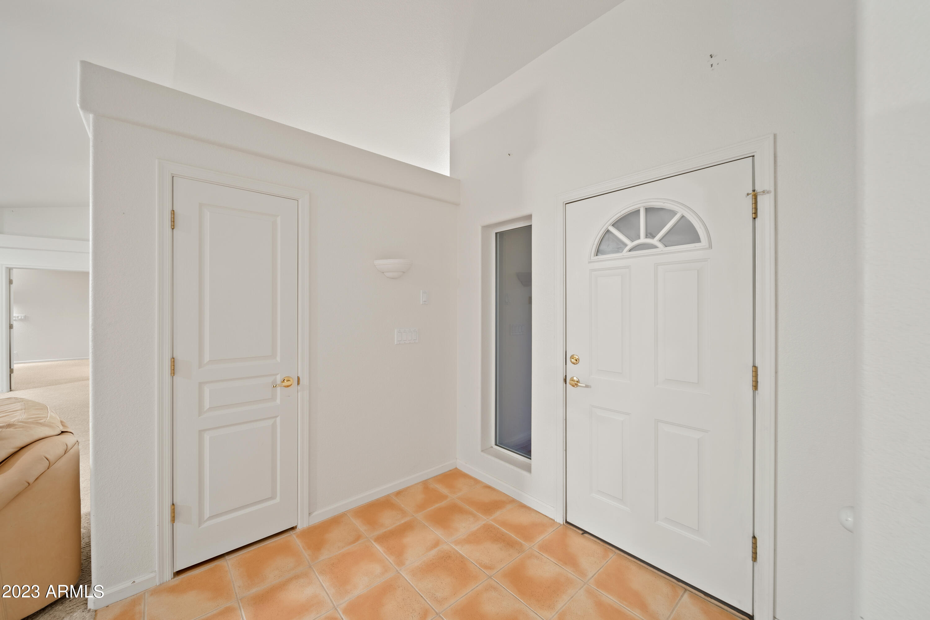 2105 W SILVERLODE Drive