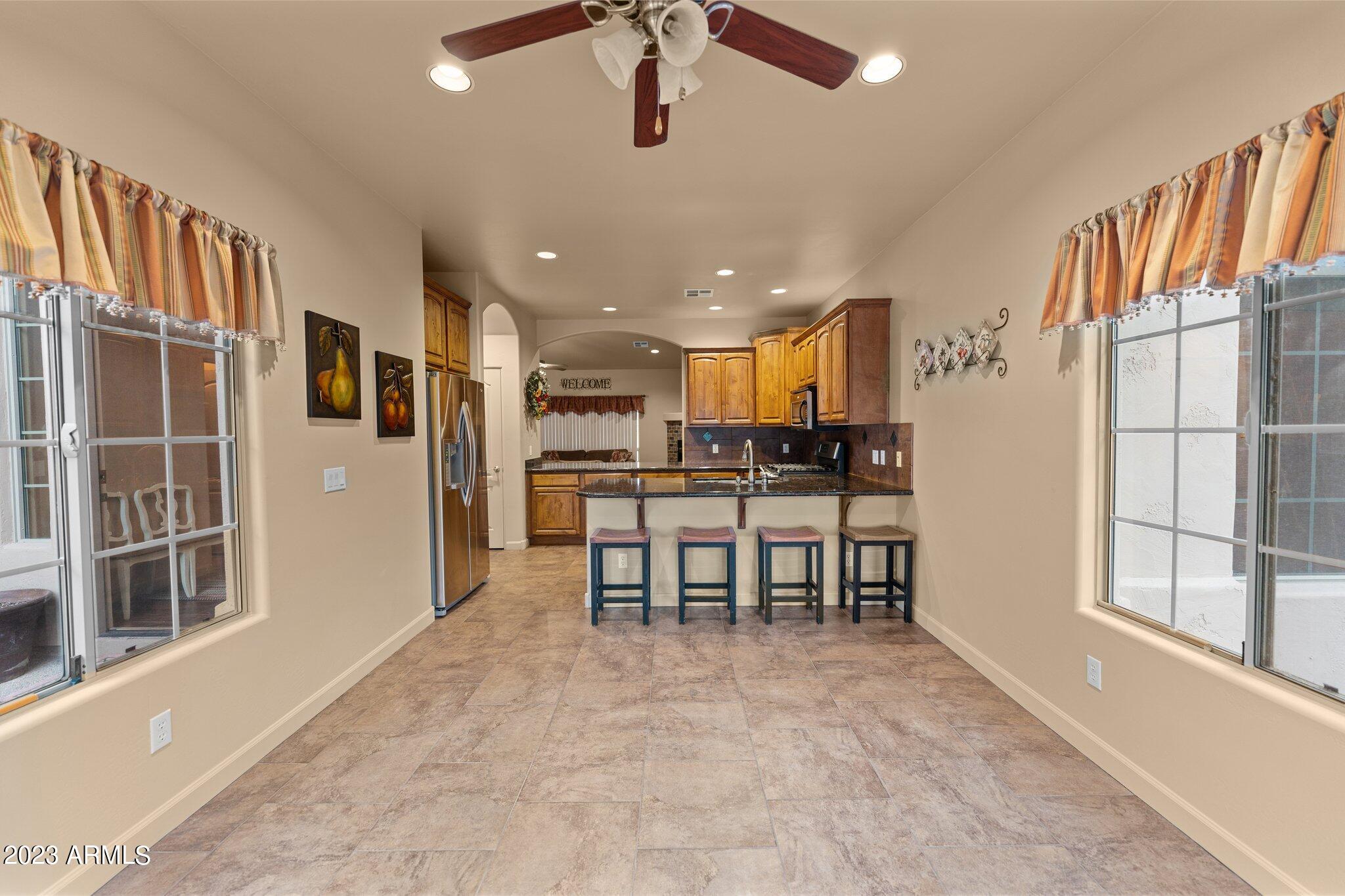 406 N Mariposa Drive