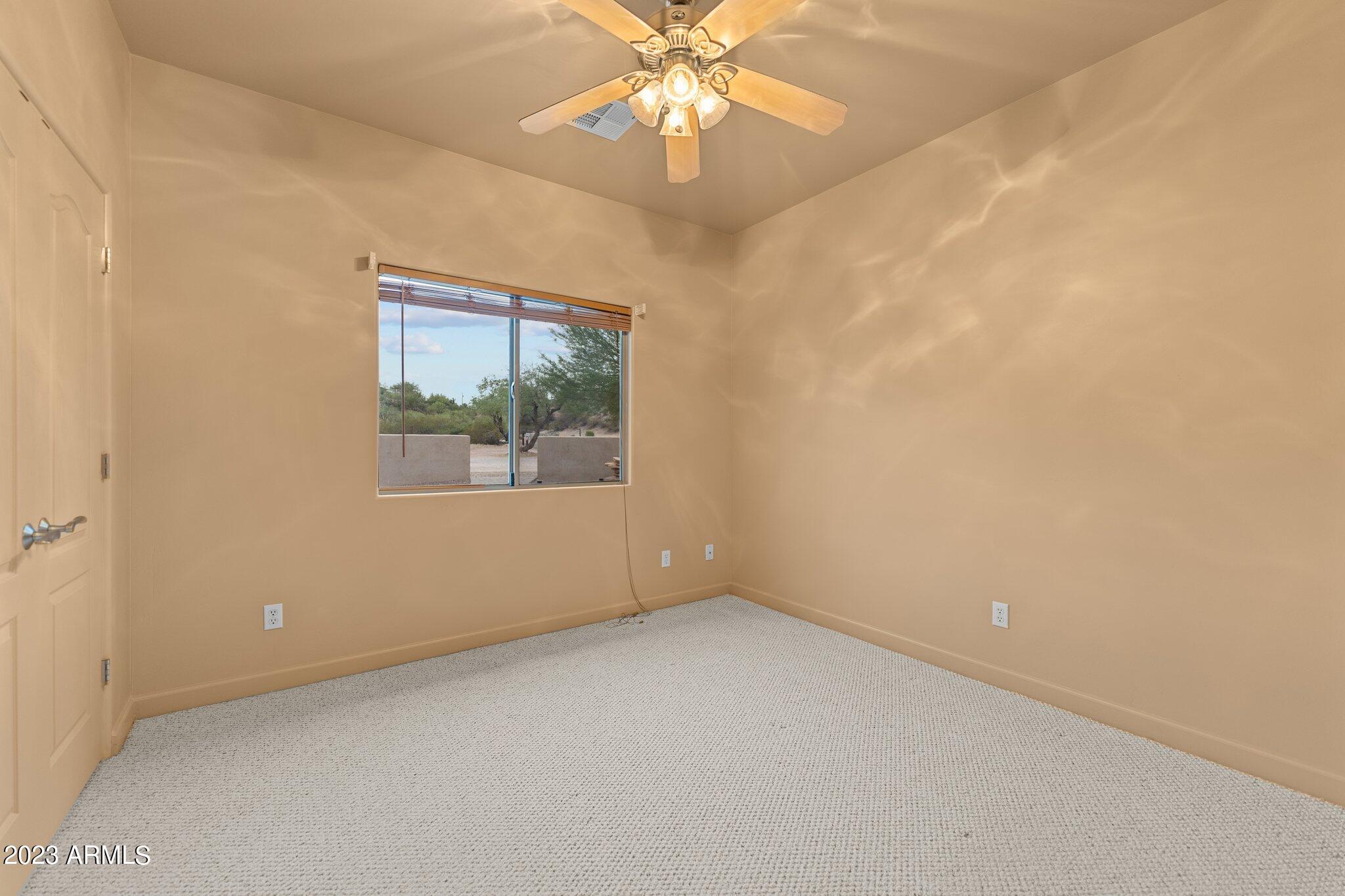 406 N Mariposa Drive