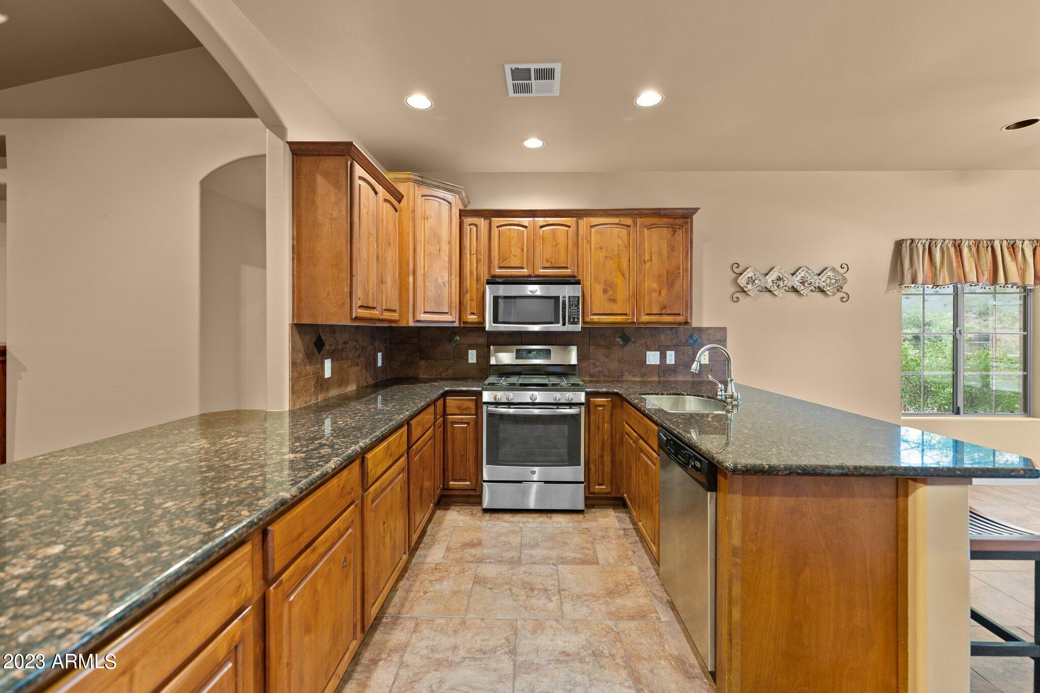 406 N Mariposa Drive