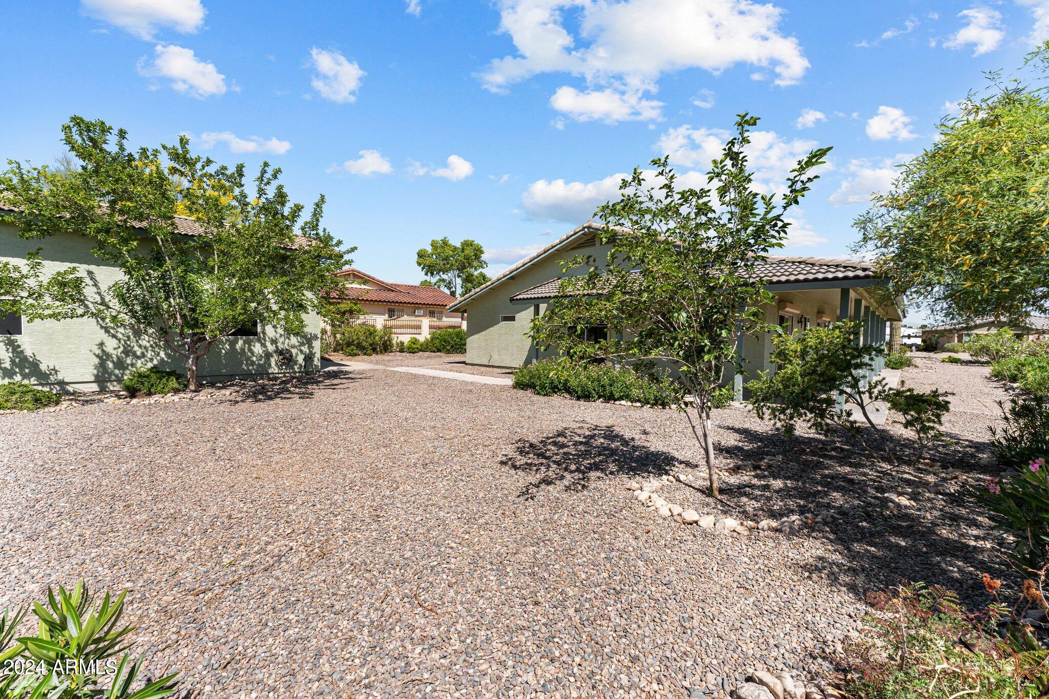 165 E COTTONWOOD Lane