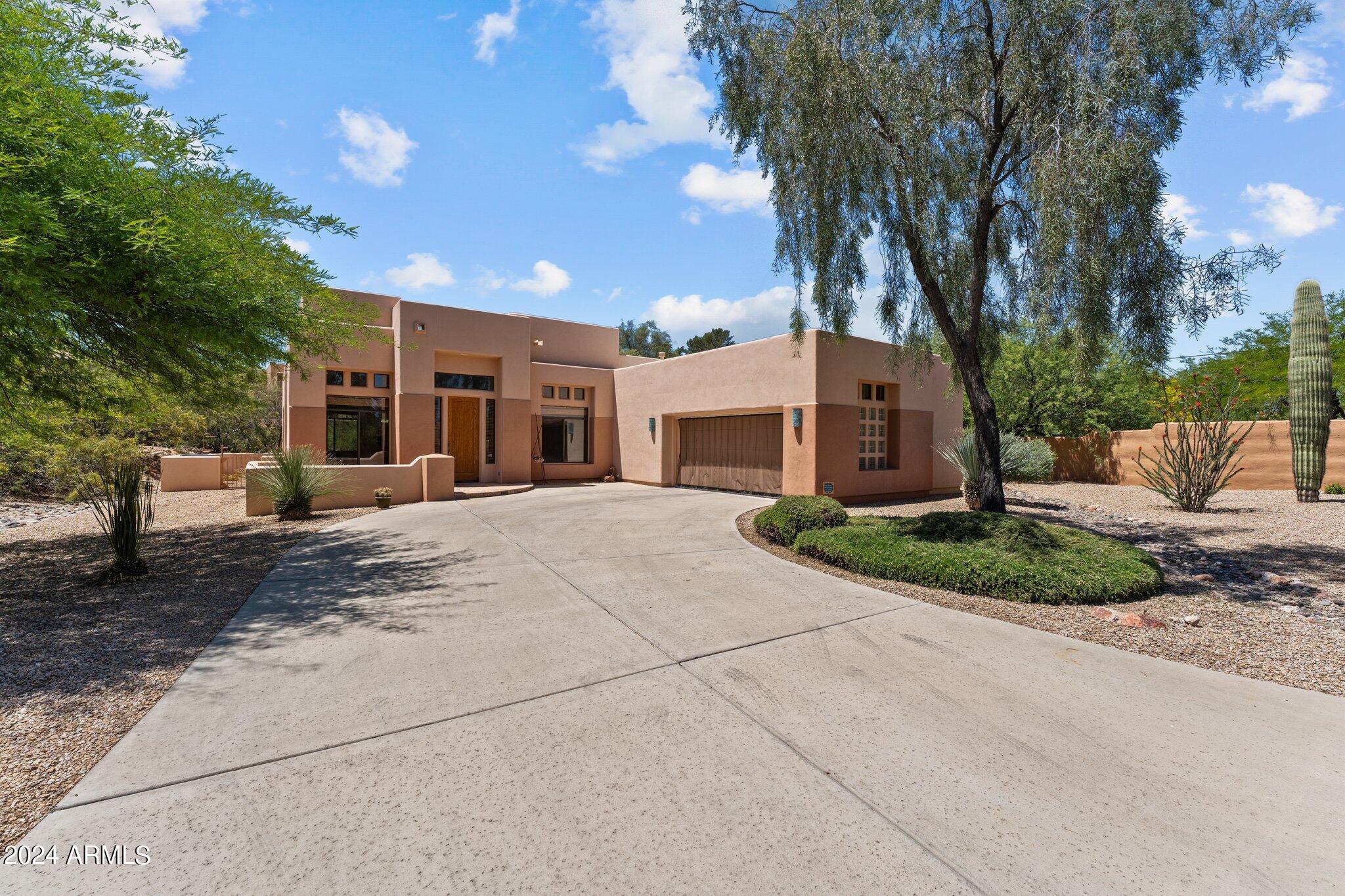 1595 W CALLE SIMPATICO --