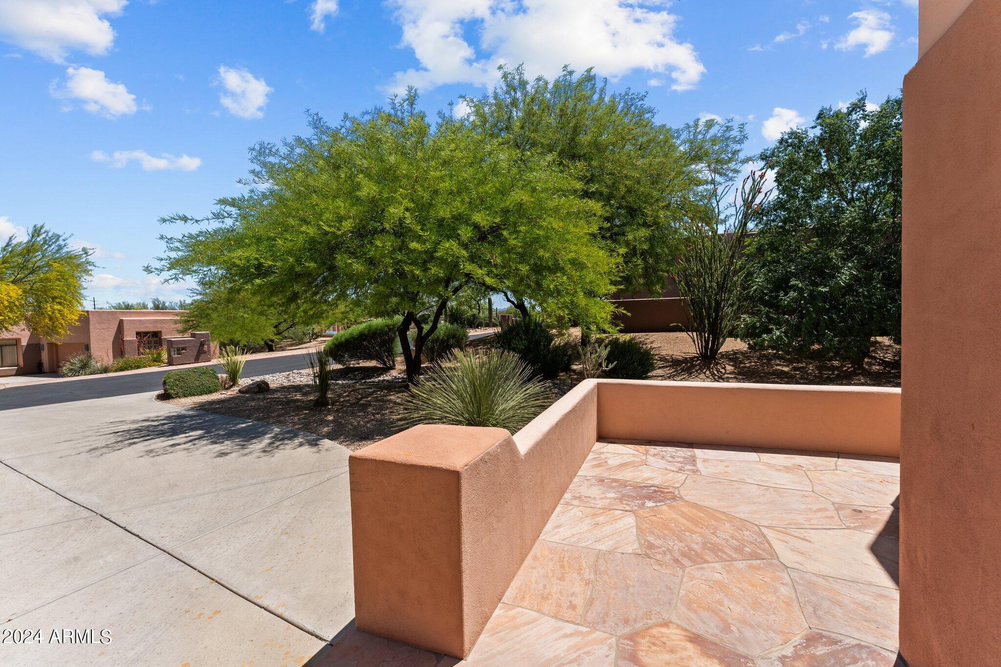 1595 W CALLE SIMPATICO --