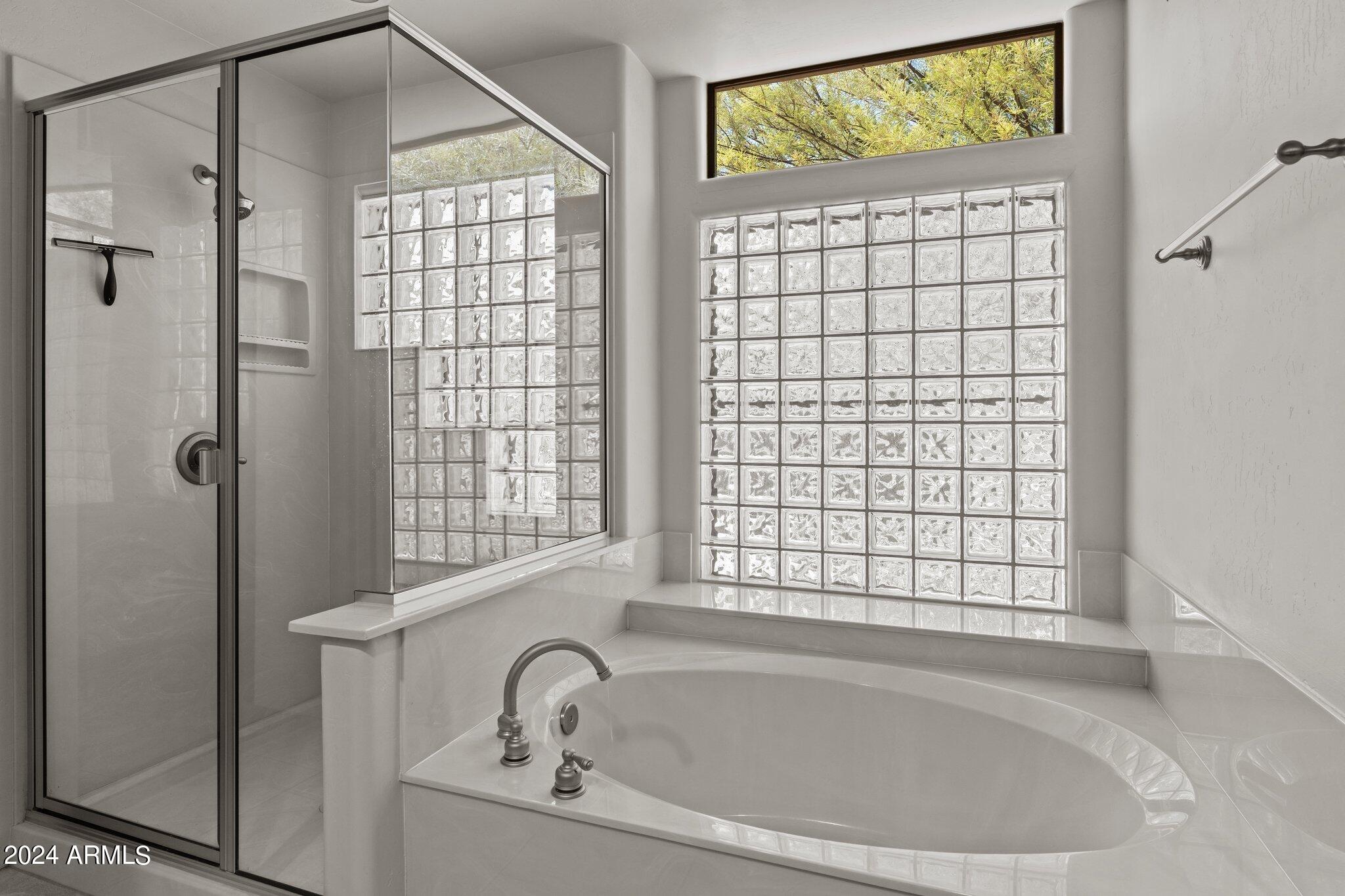 1595 W CALLE SIMPATICO --