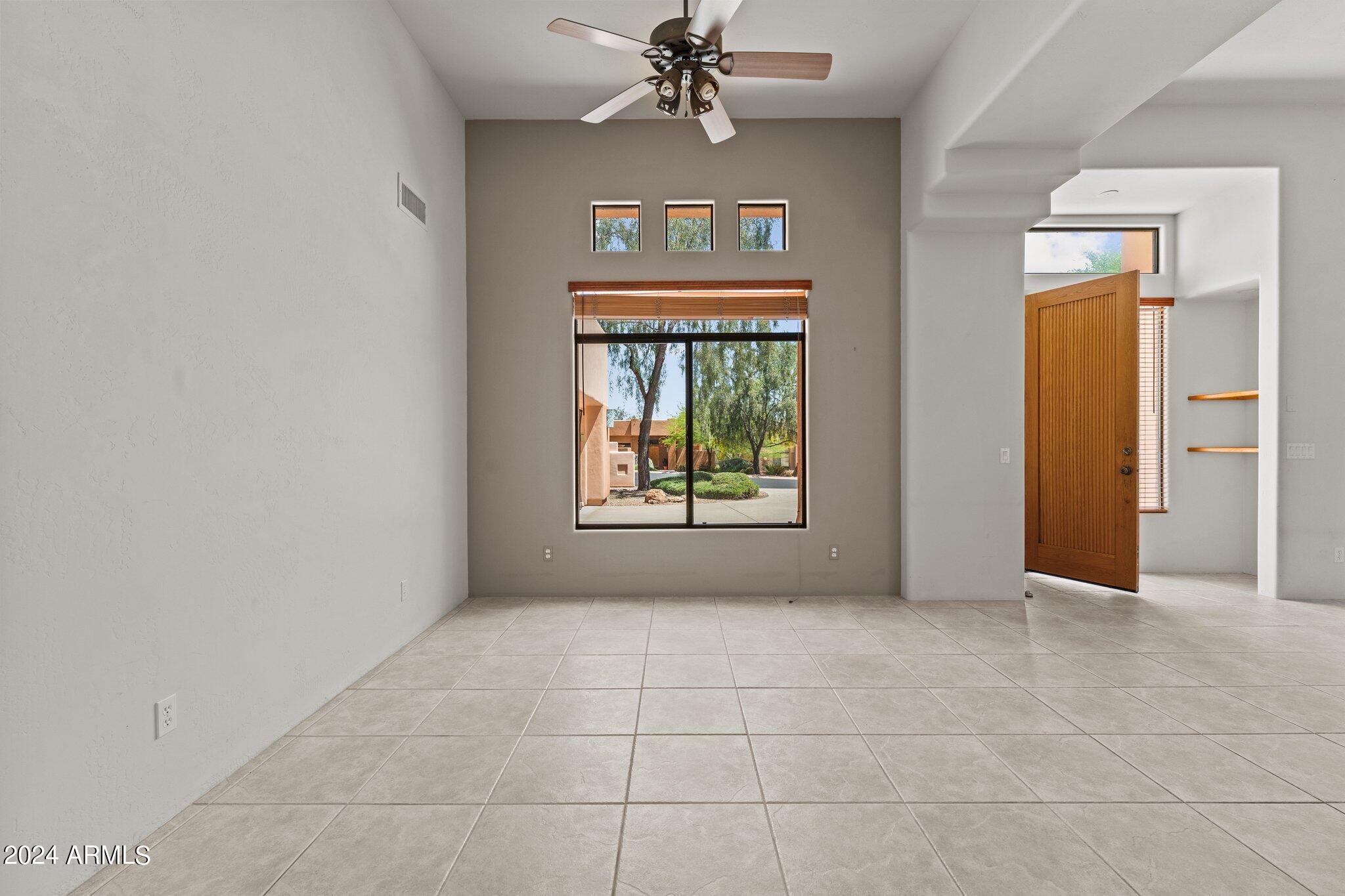 1595 W CALLE SIMPATICO --