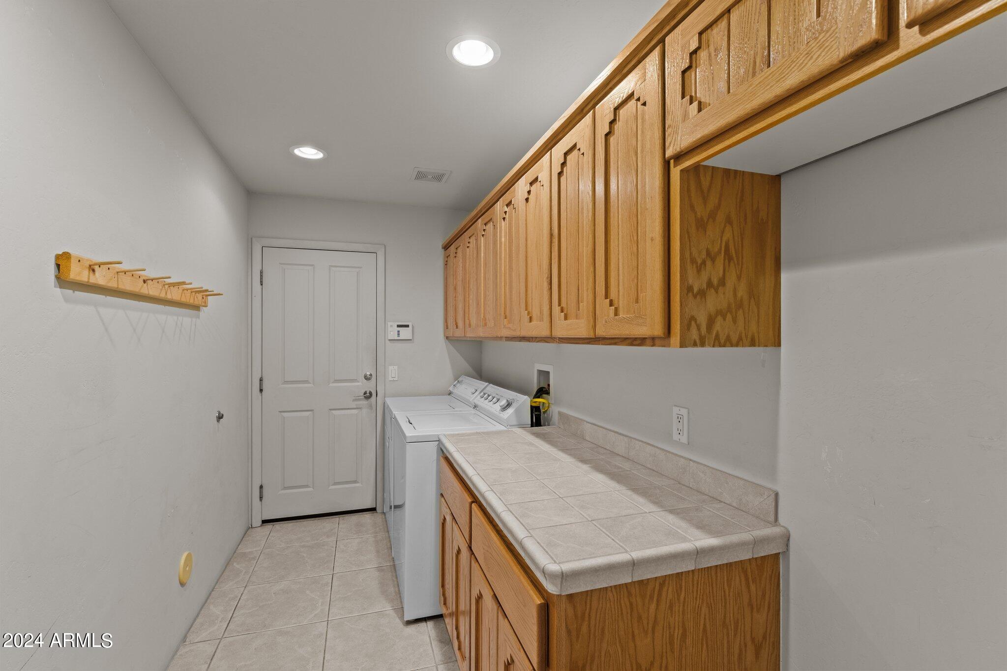 1595 W CALLE SIMPATICO --