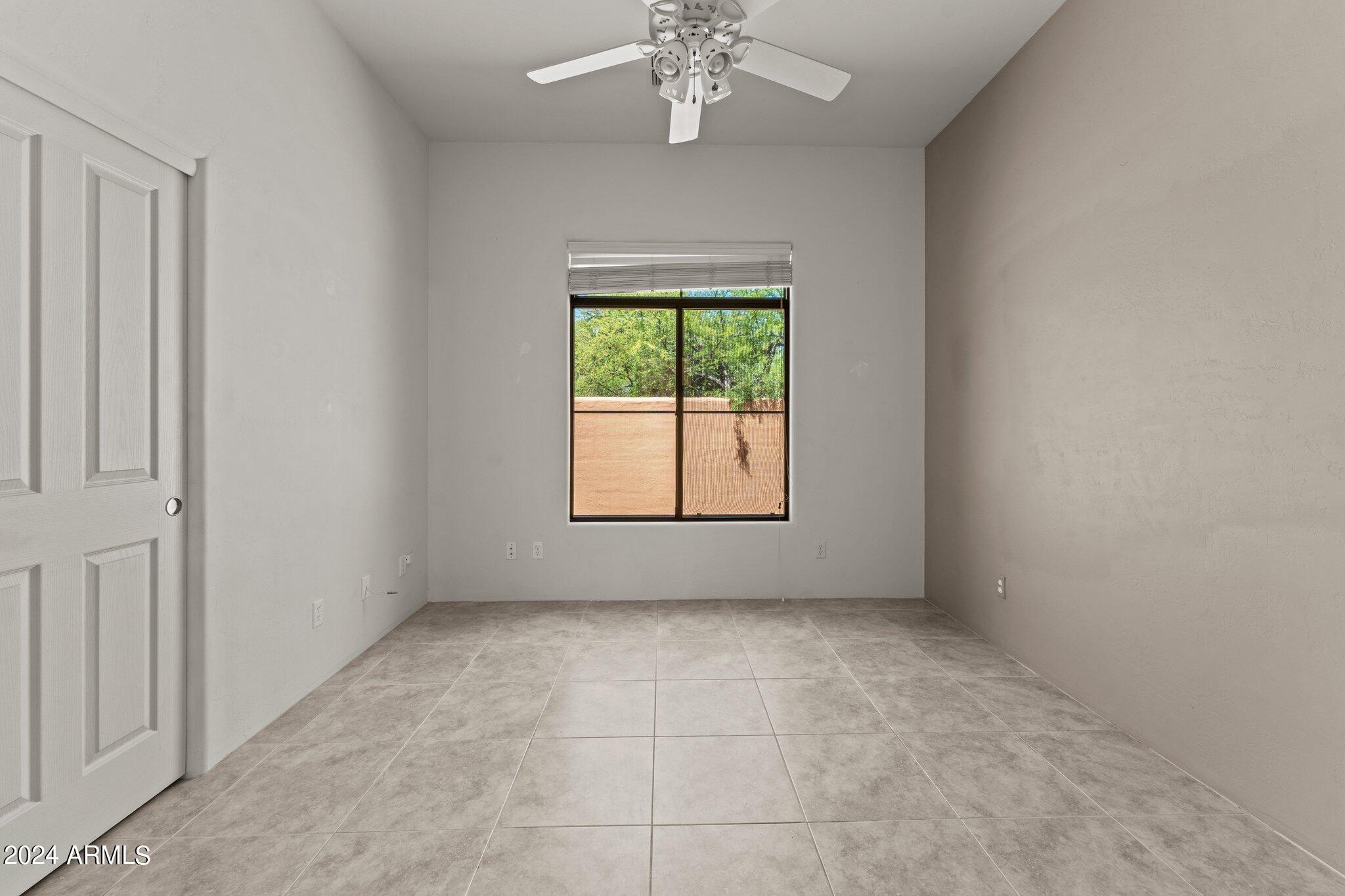 1595 W CALLE SIMPATICO --