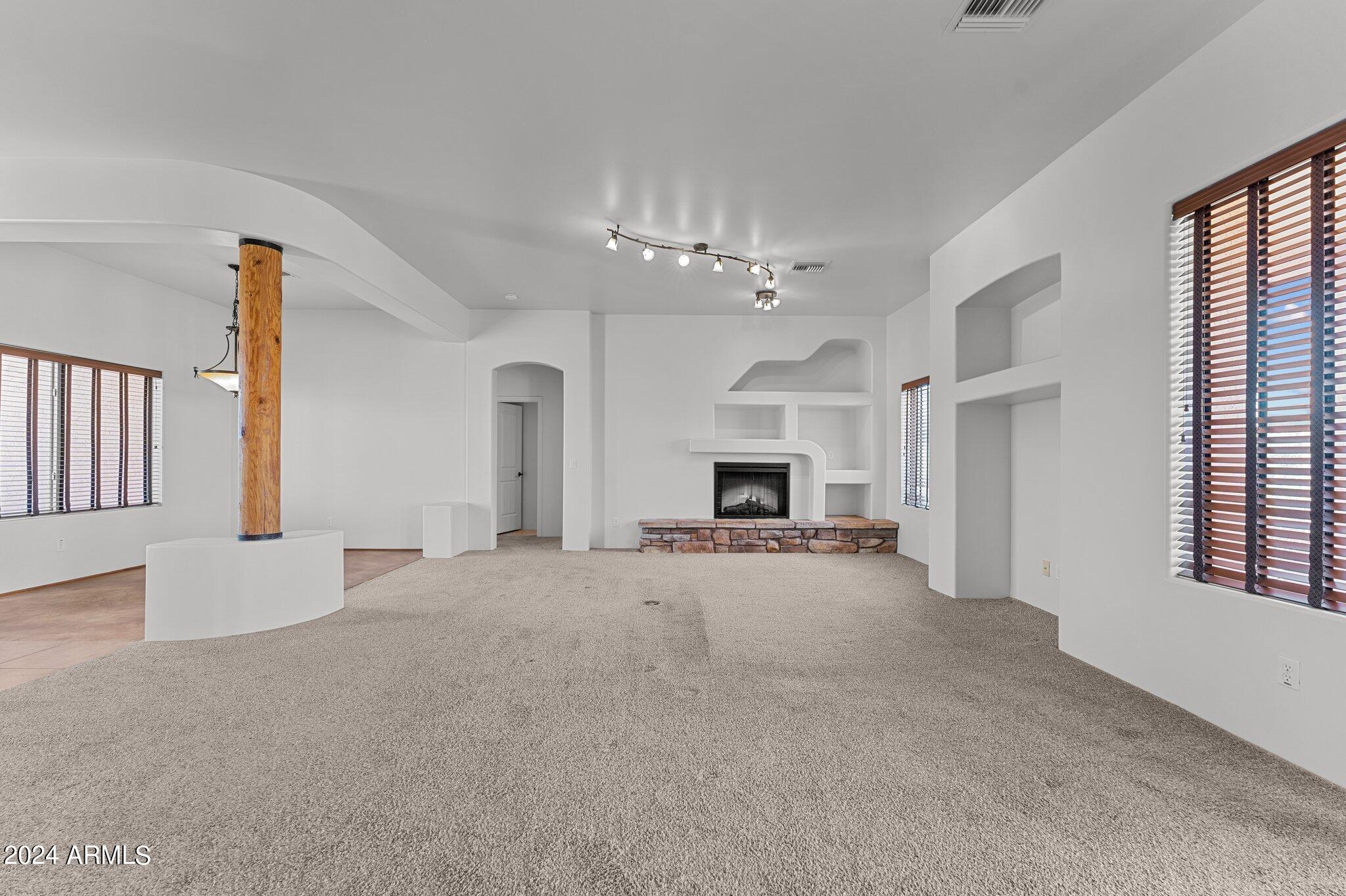 27924 N 256TH Avenue