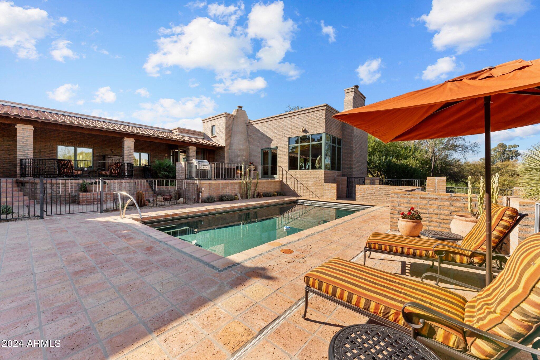 1545 FLICKER Lane