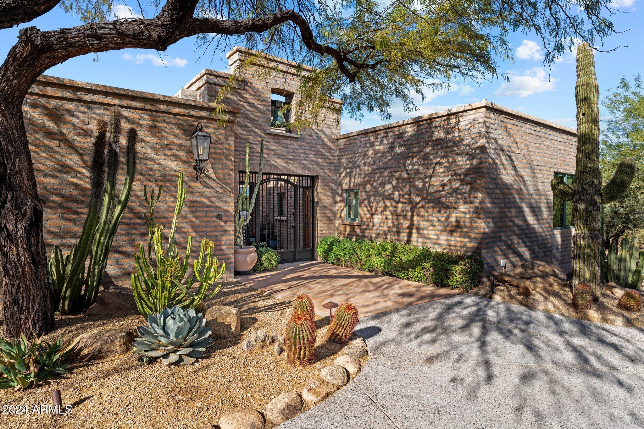 1545 FLICKER Lane