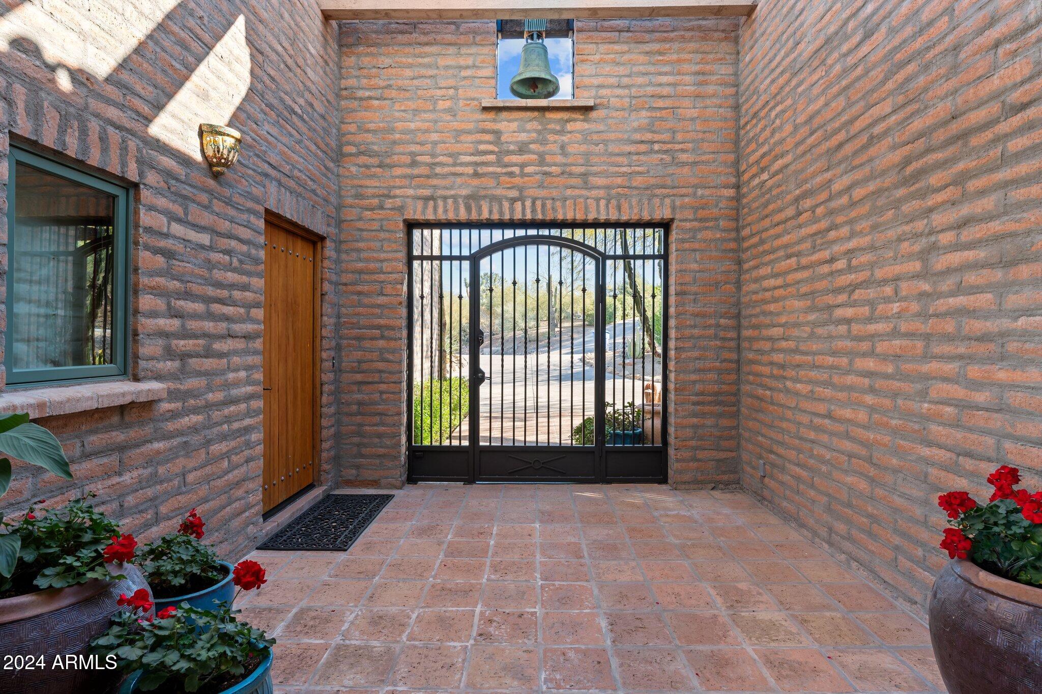 1545 FLICKER Lane