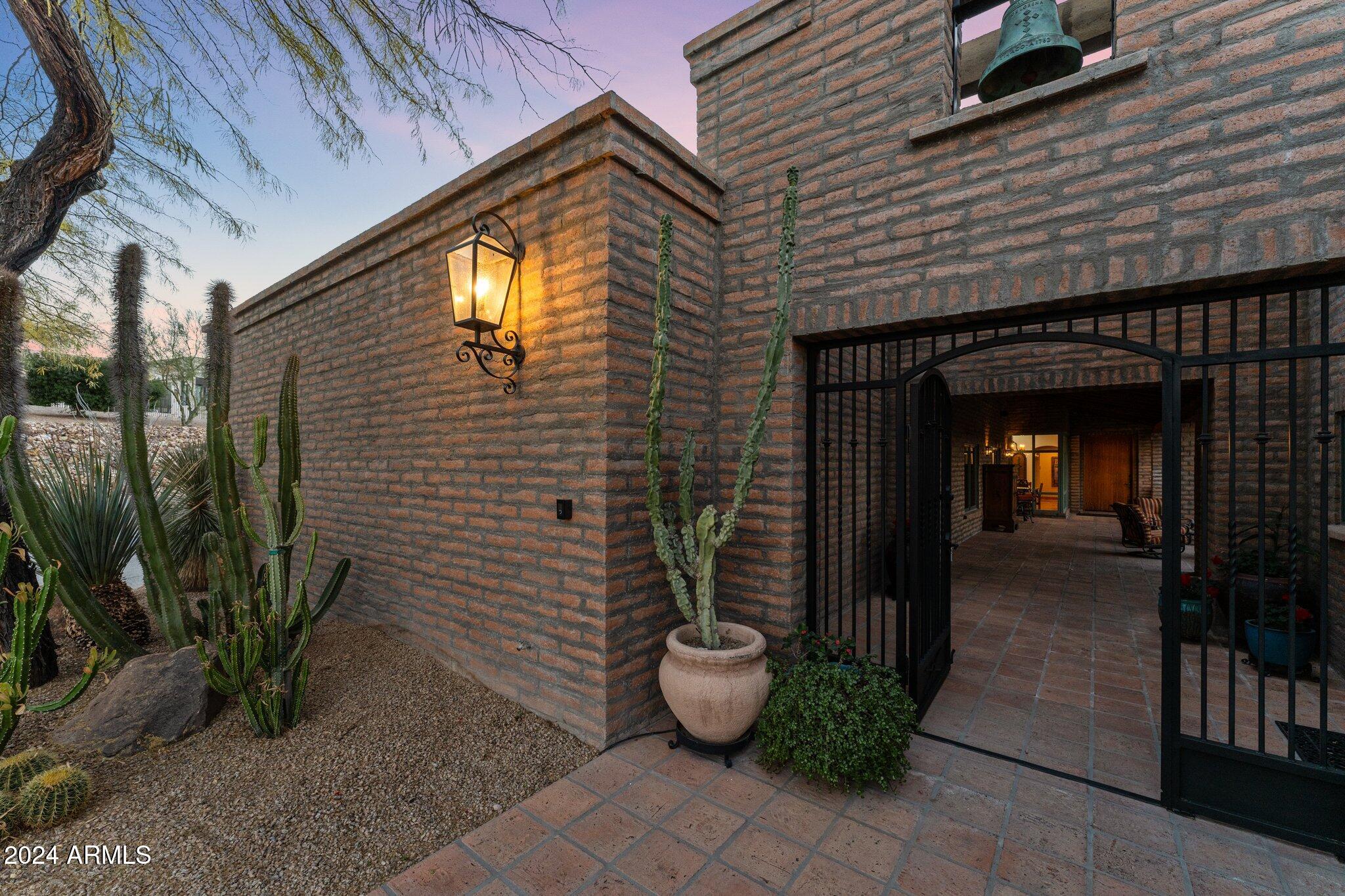 1545 FLICKER Lane