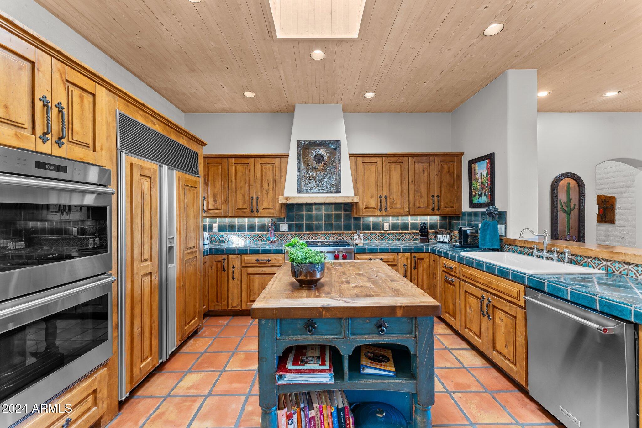 1545 FLICKER Lane