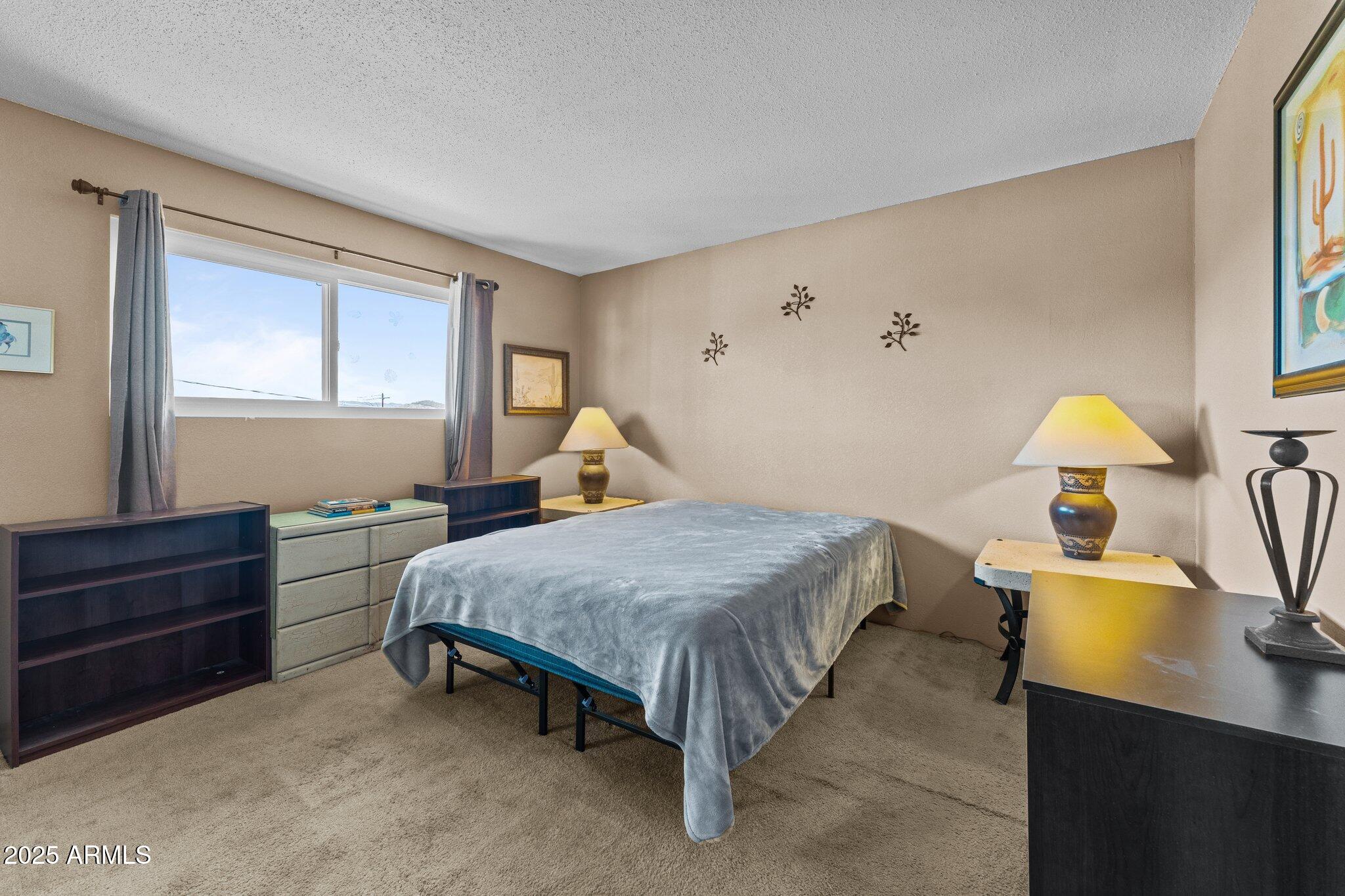 90 W Yavapai Street, 20