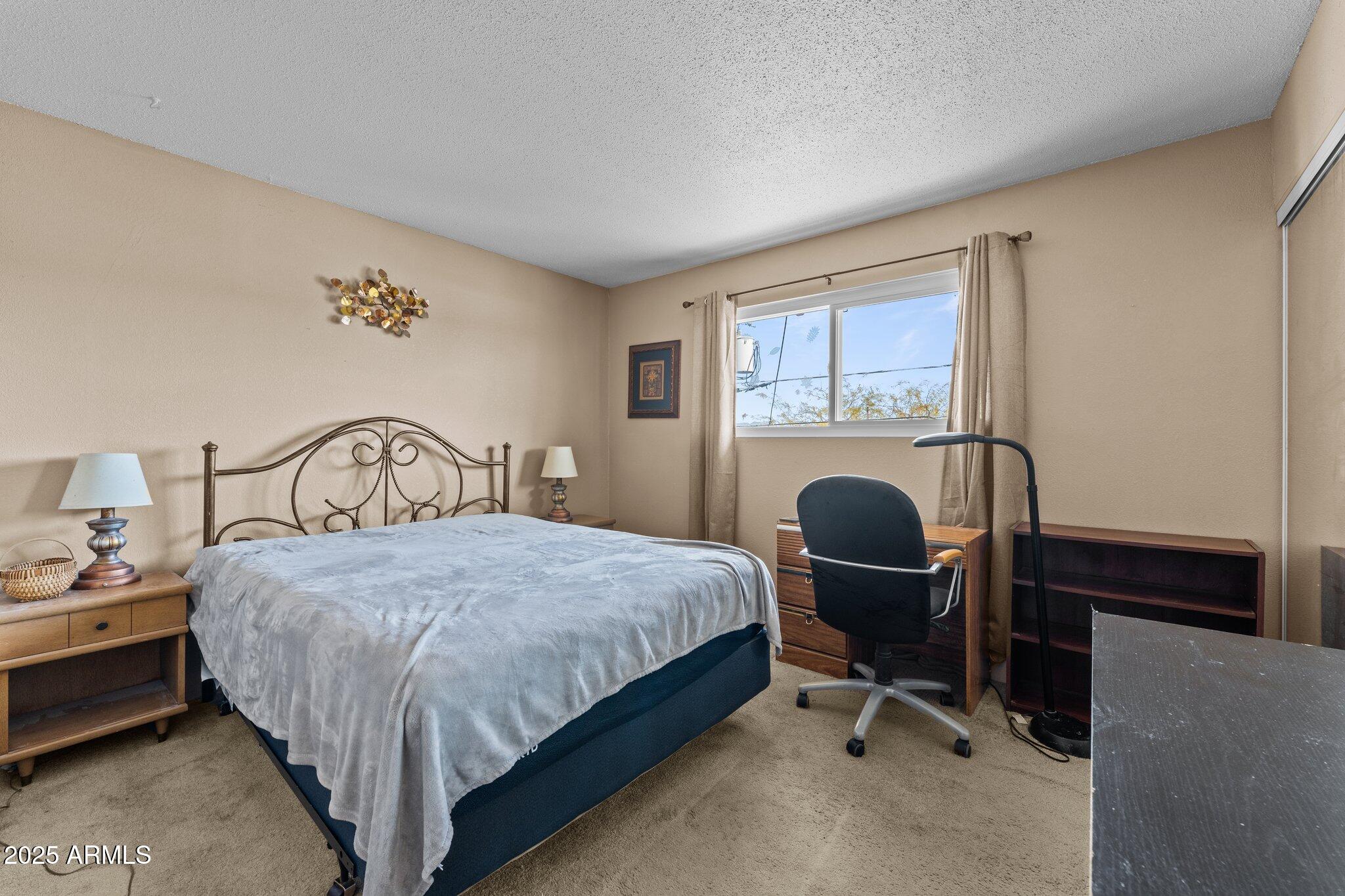 90 W Yavapai Street, 20