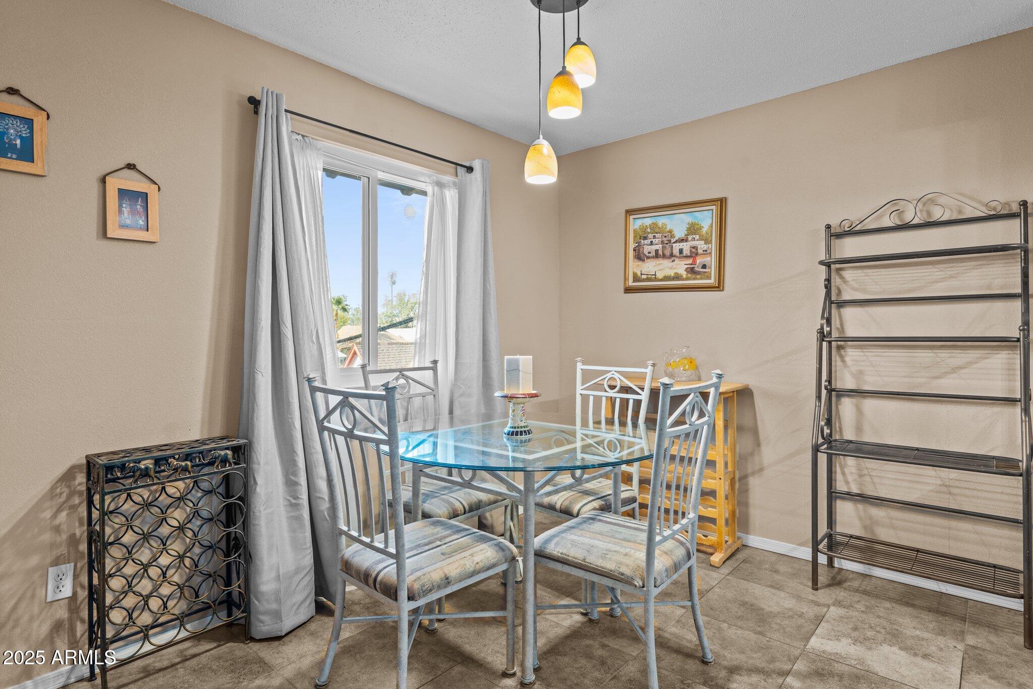 90 W Yavapai Street, 20