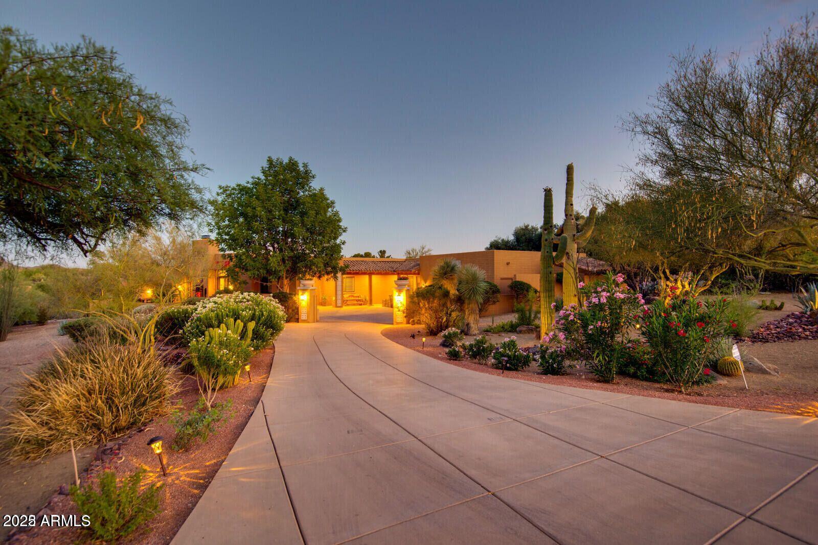 1489 THRASHER Lane