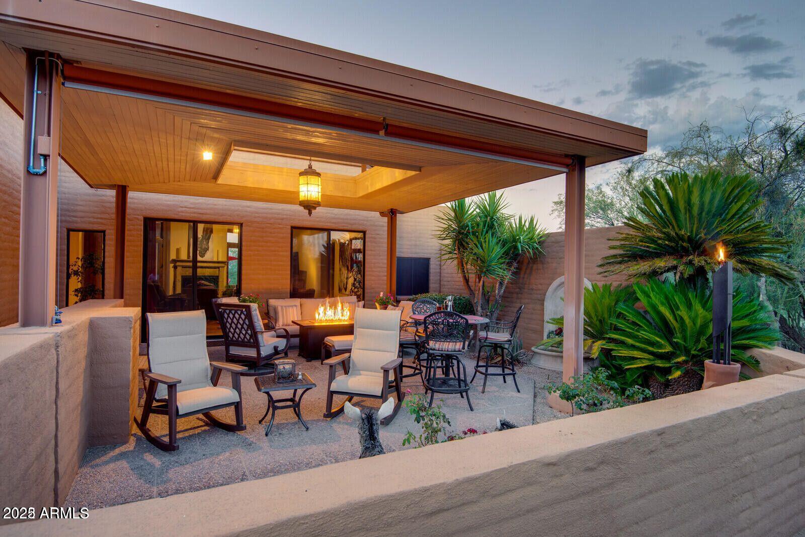 1489 THRASHER Lane