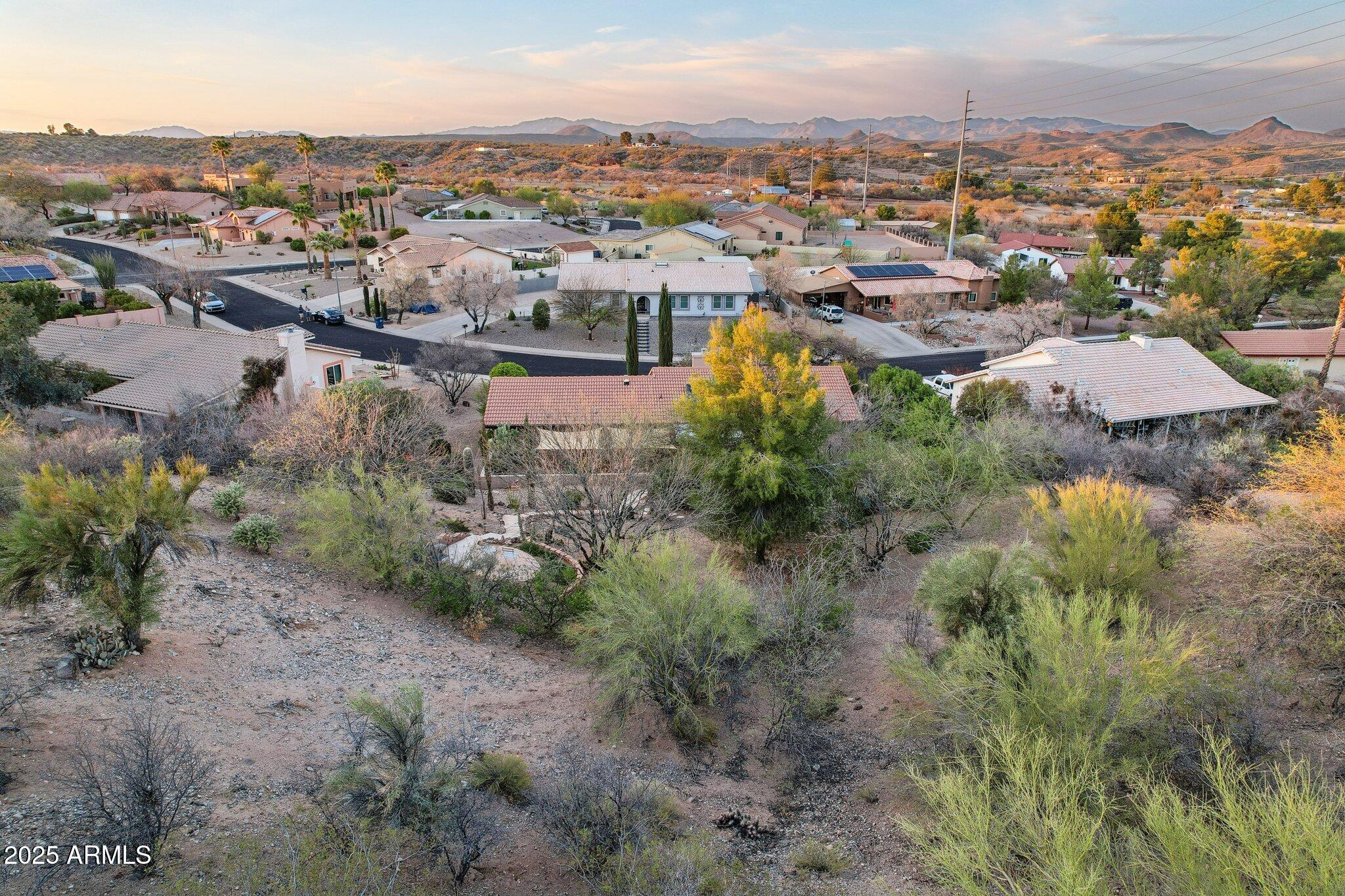 855 W SANTA FE Drive