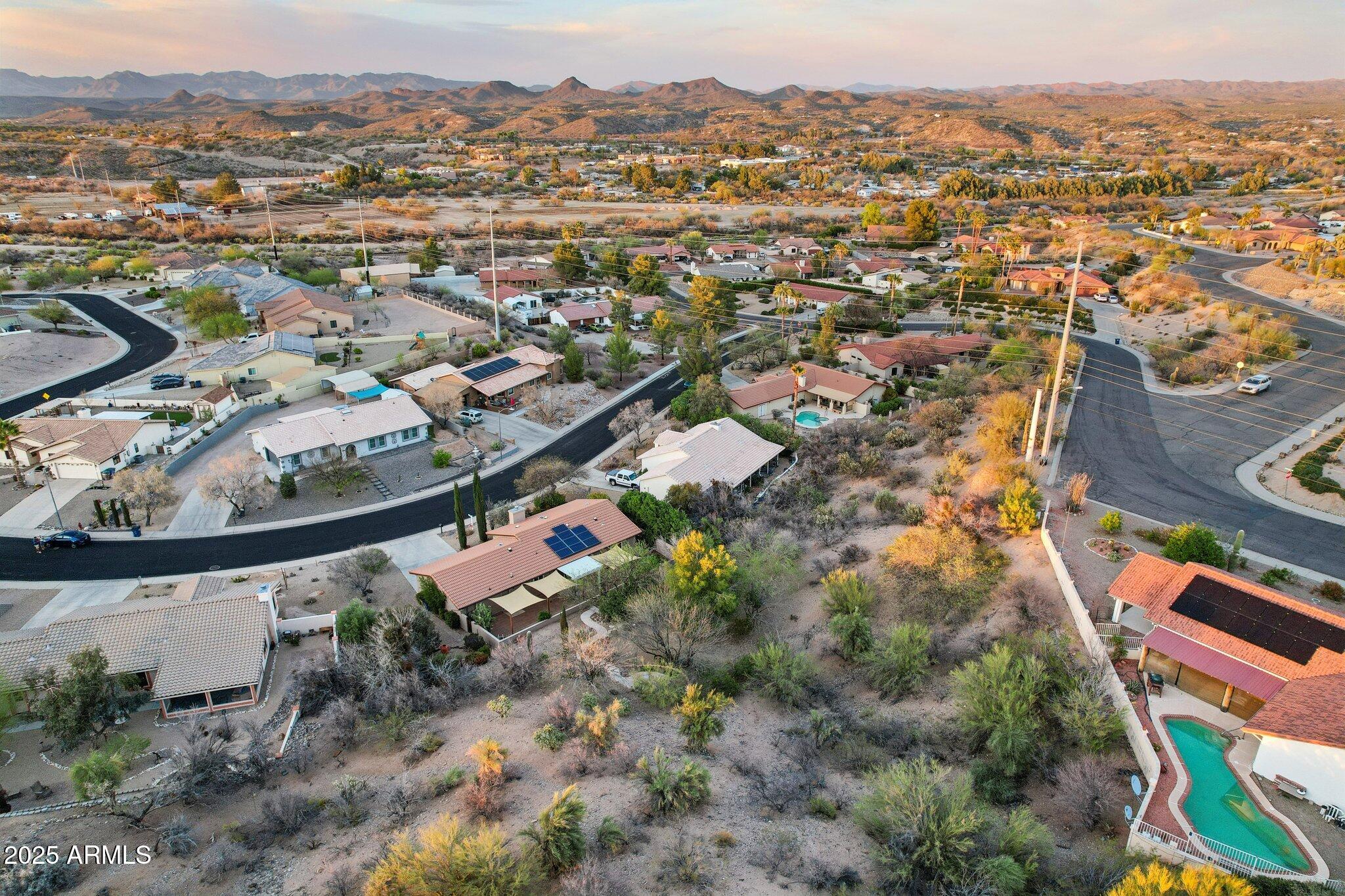 855 W SANTA FE Drive