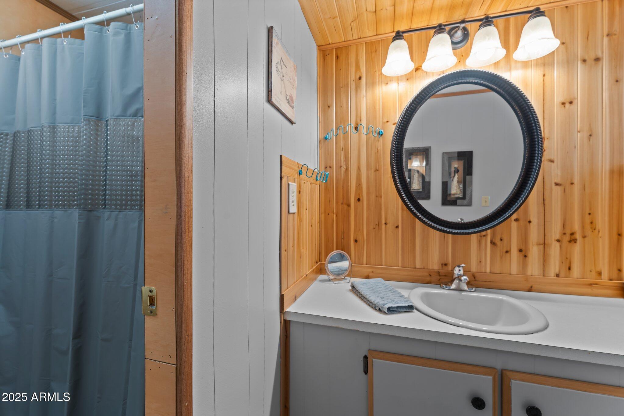 50017 N EAGLE VIEW Drive