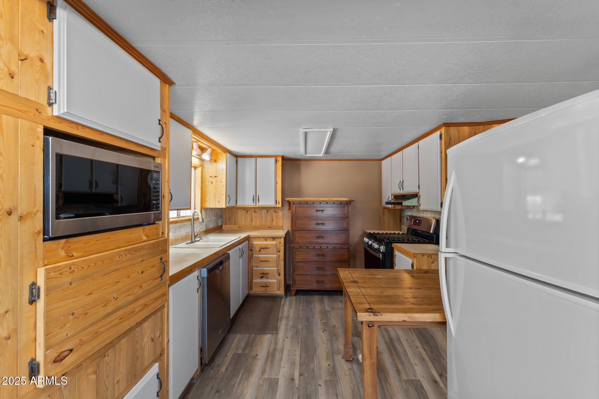 50017 N EAGLE VIEW Drive