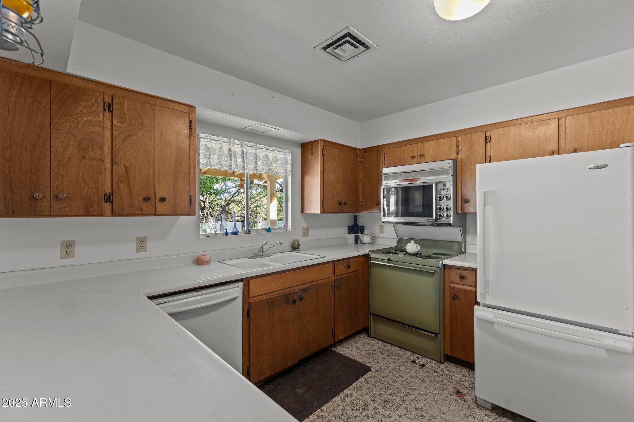 1455 W KENRICK Drive