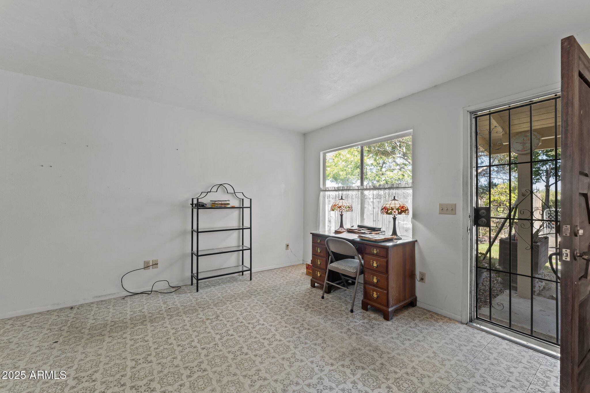 1455 W KENRICK Drive