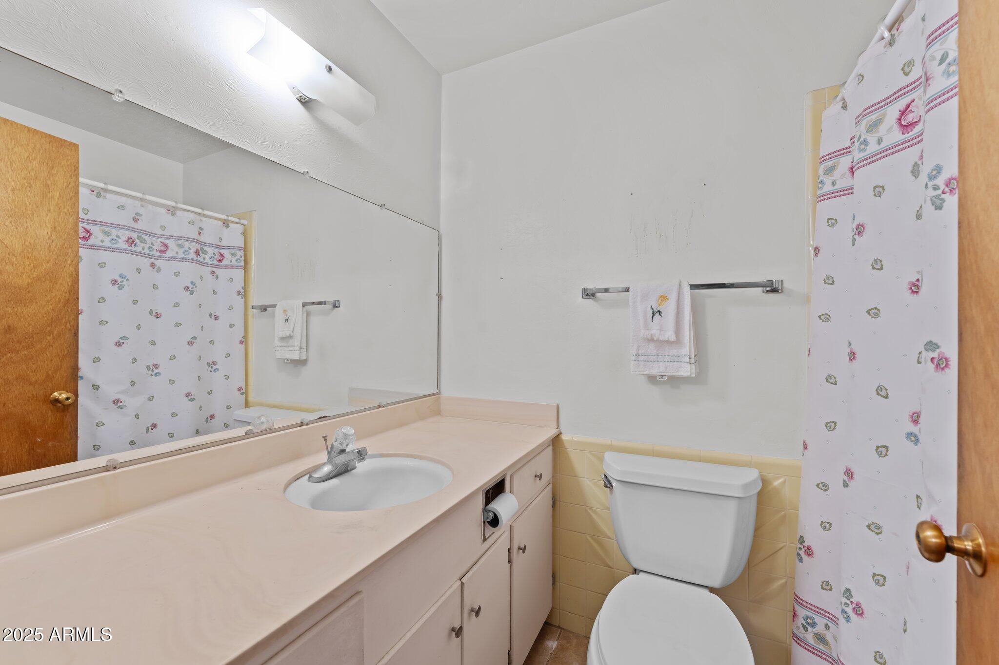 1455 W KENRICK Drive