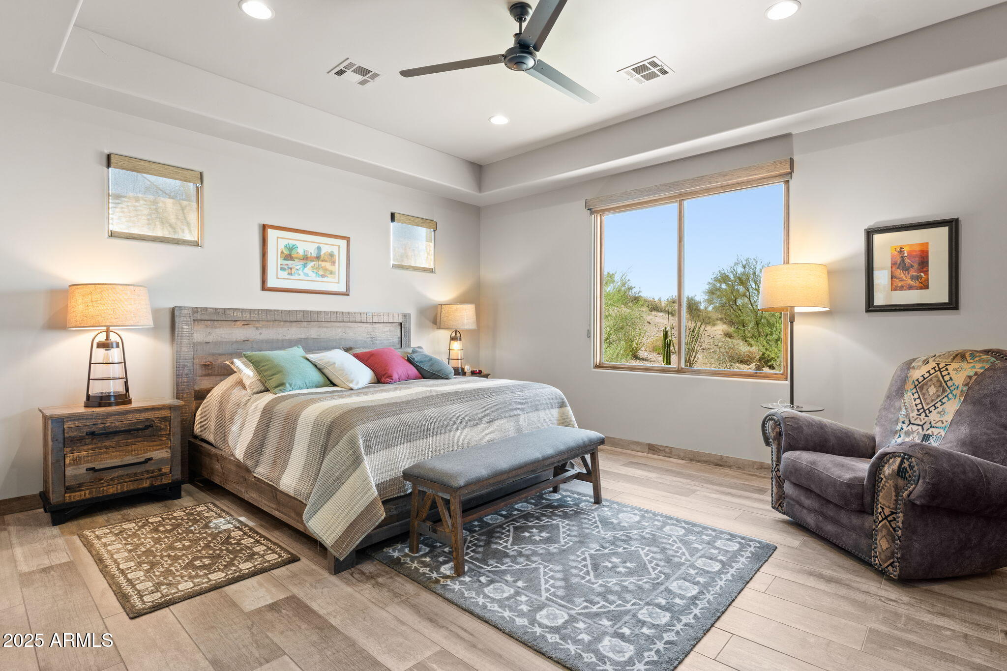 85 E MOSEY Way