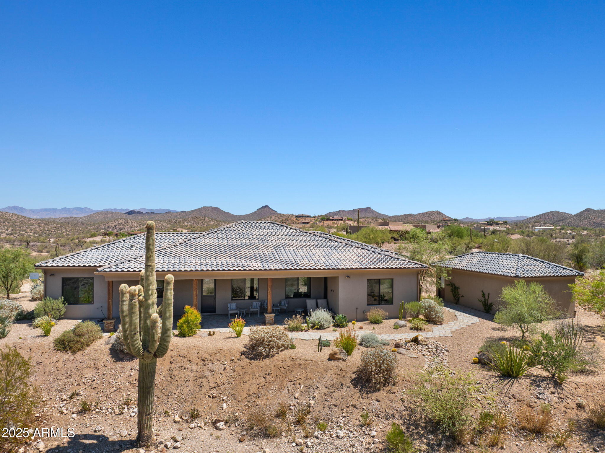 85 E MOSEY Way