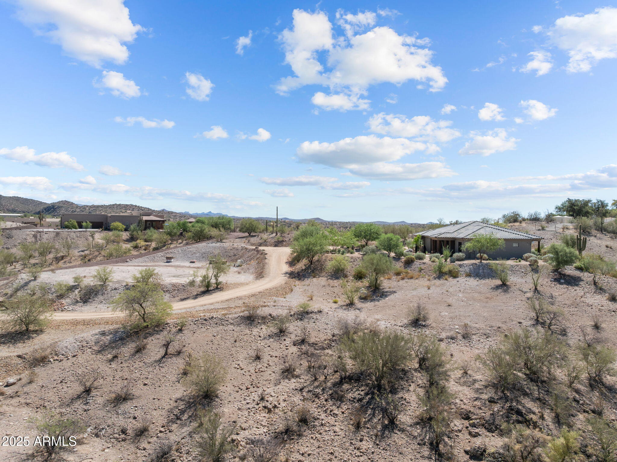 85 E MOSEY Way