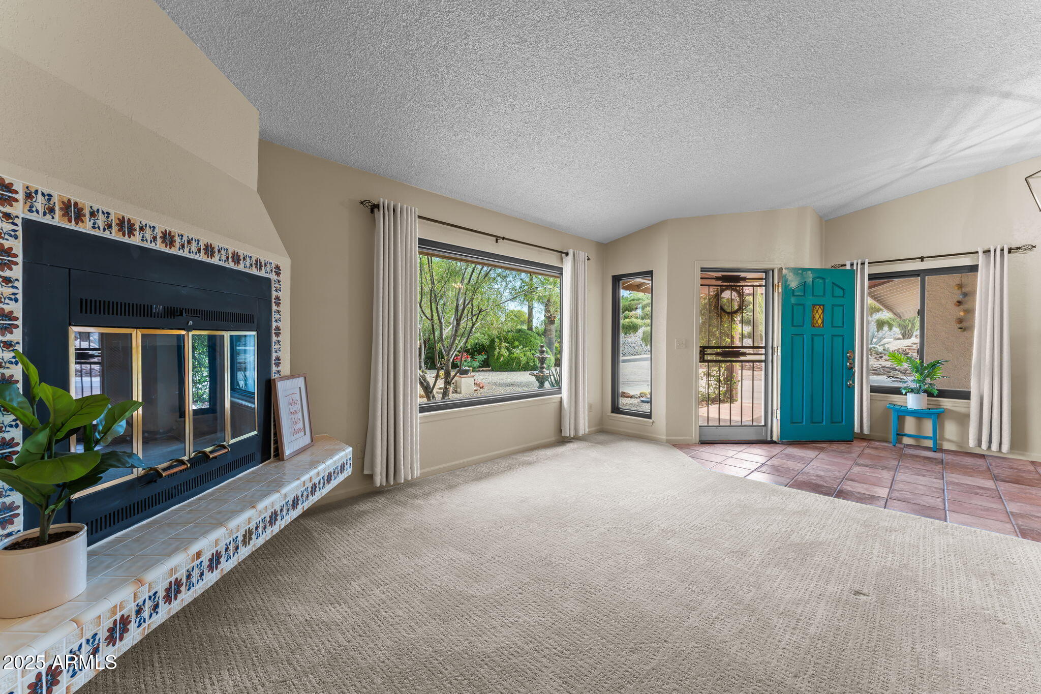 775 W SANTA FE Drive