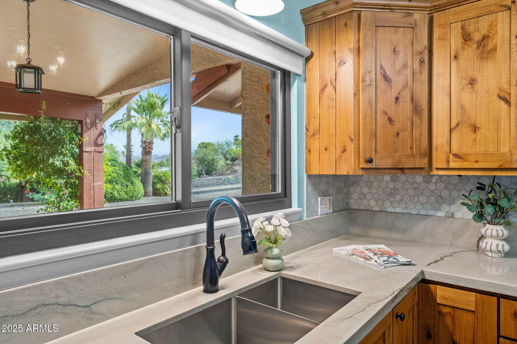 775 W SANTA FE Drive