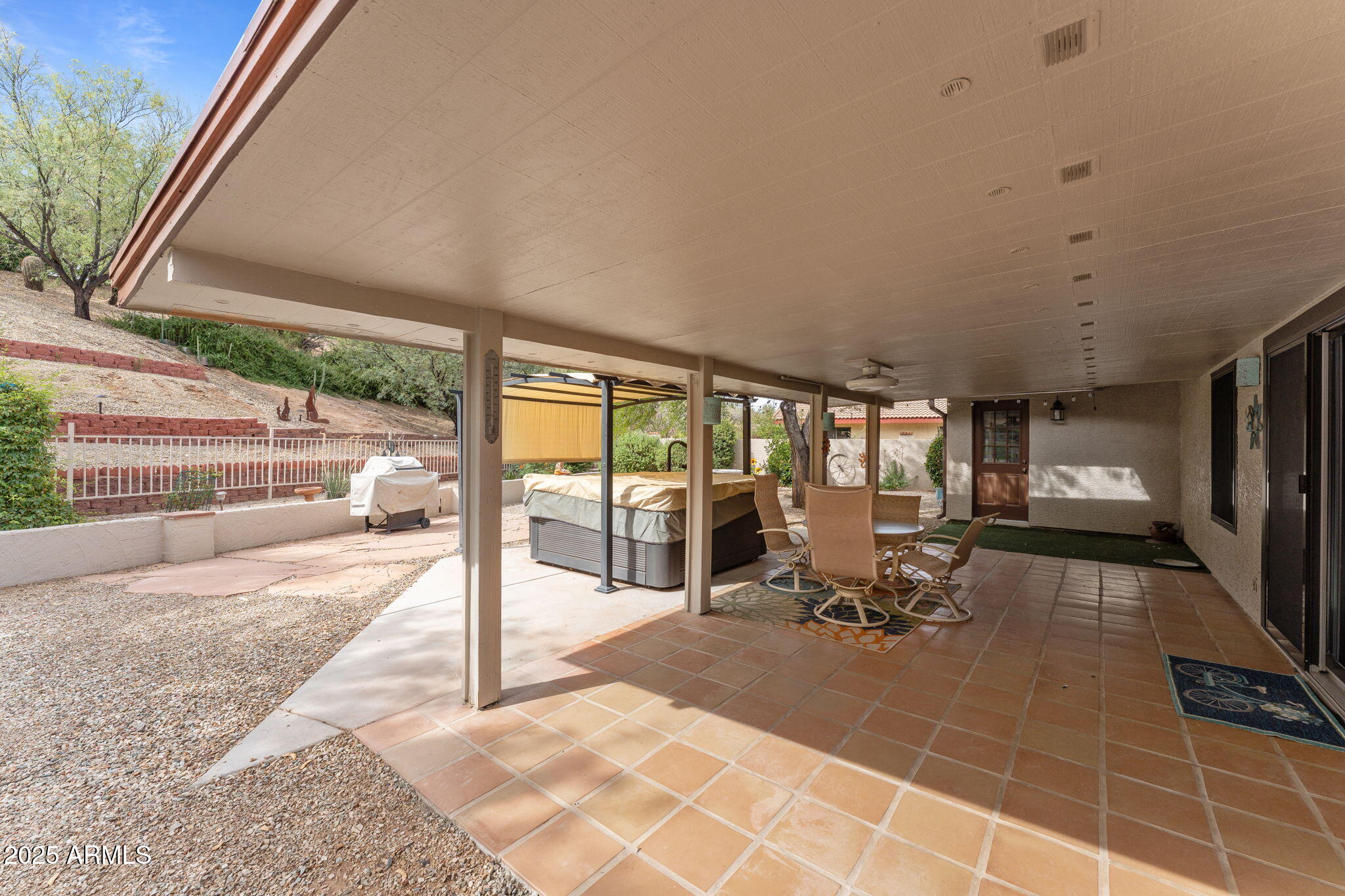 775 W SANTA FE Drive
